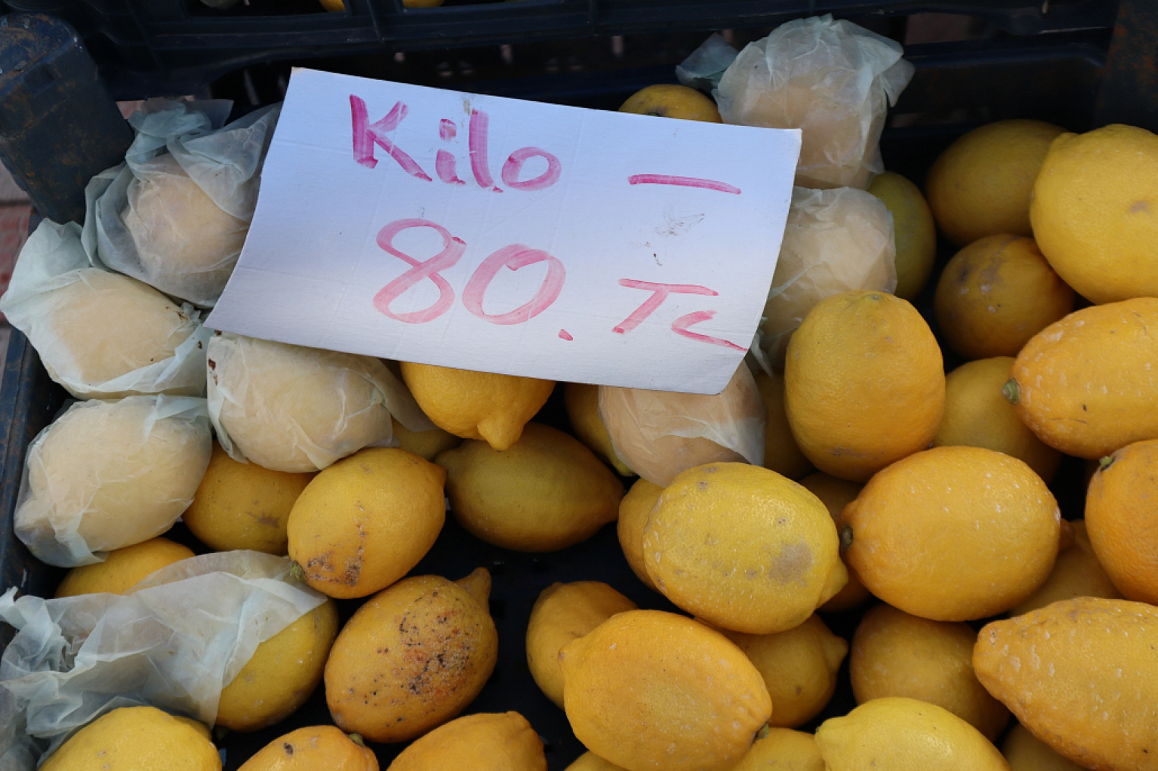 Malatya'da Ramazan öncesi fiyatlar yüz güldürmedi! Semt pazarında tezgahlara yaklaşılmadı!