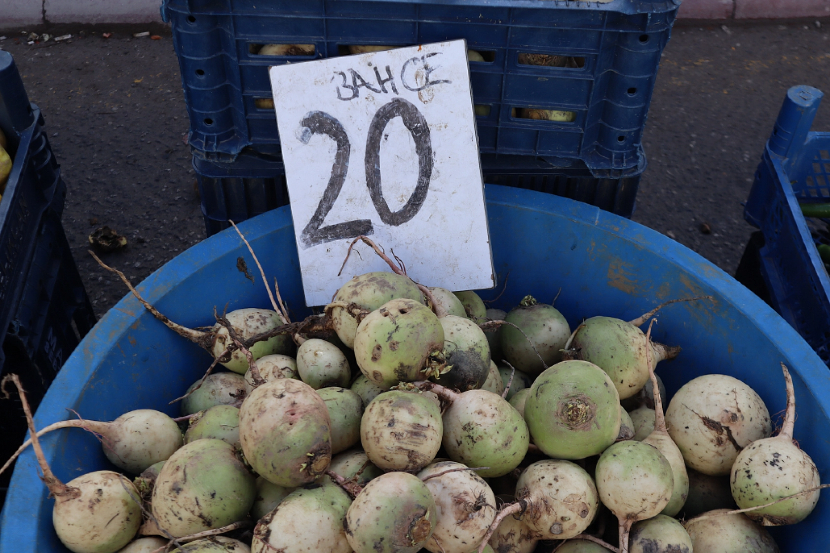 Malatya'da Ramazan öncesi fiyatlar yüz güldürmedi! Semt pazarında tezgahlara yaklaşılmadı!