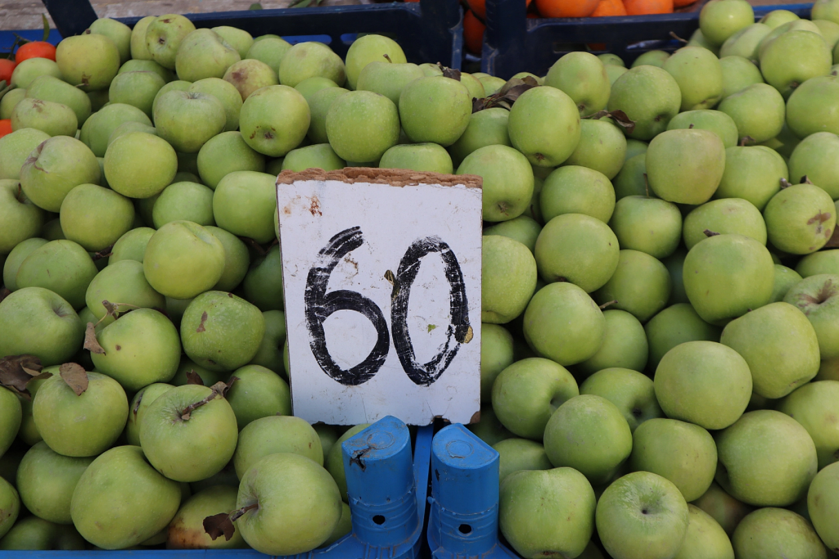 Malatya'da Ramazan öncesi fiyatlar yüz güldürmedi! Semt pazarında tezgahlara yaklaşılmadı!