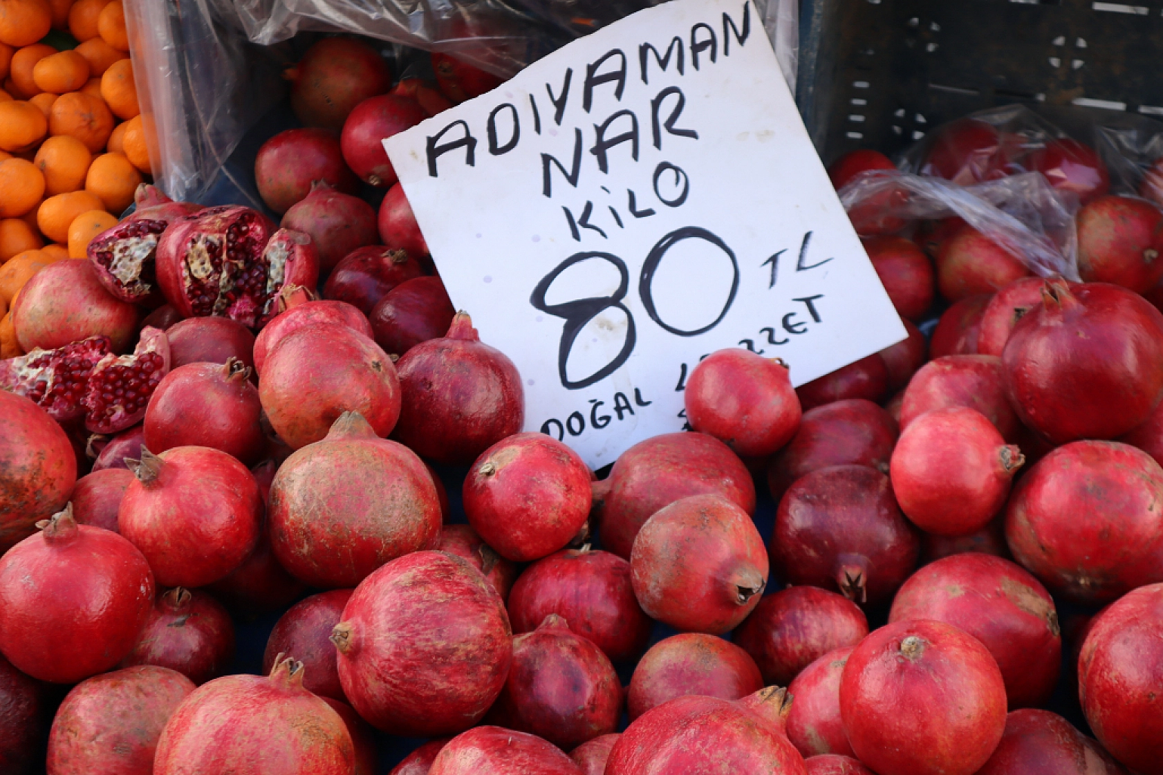Malatya'da Ramazan öncesi fiyatlar yüz güldürmedi! Semt pazarında tezgahlara yaklaşılmadı!