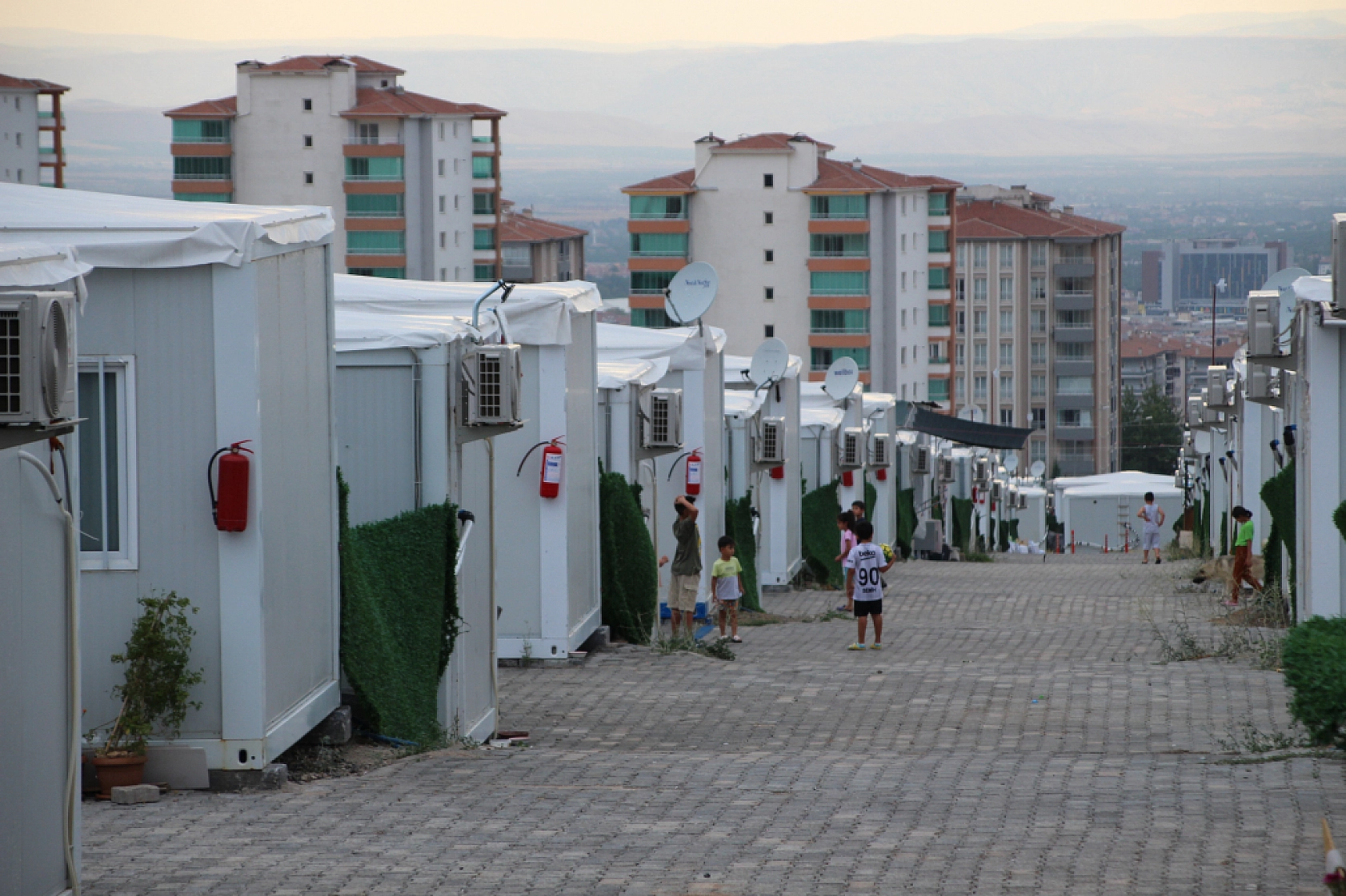 Malatya'da Kayıt Karmaşası! Tek Konteynerde 6 Ailenin Kaydı Bulundu!