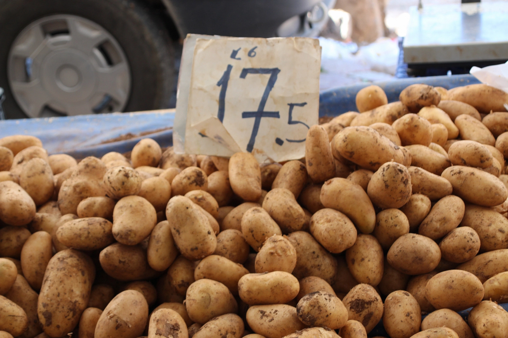 Malatya'da Pazar, Fiyatları Düşüyor mu? İşte Perşembe Pazar Fiyatları...