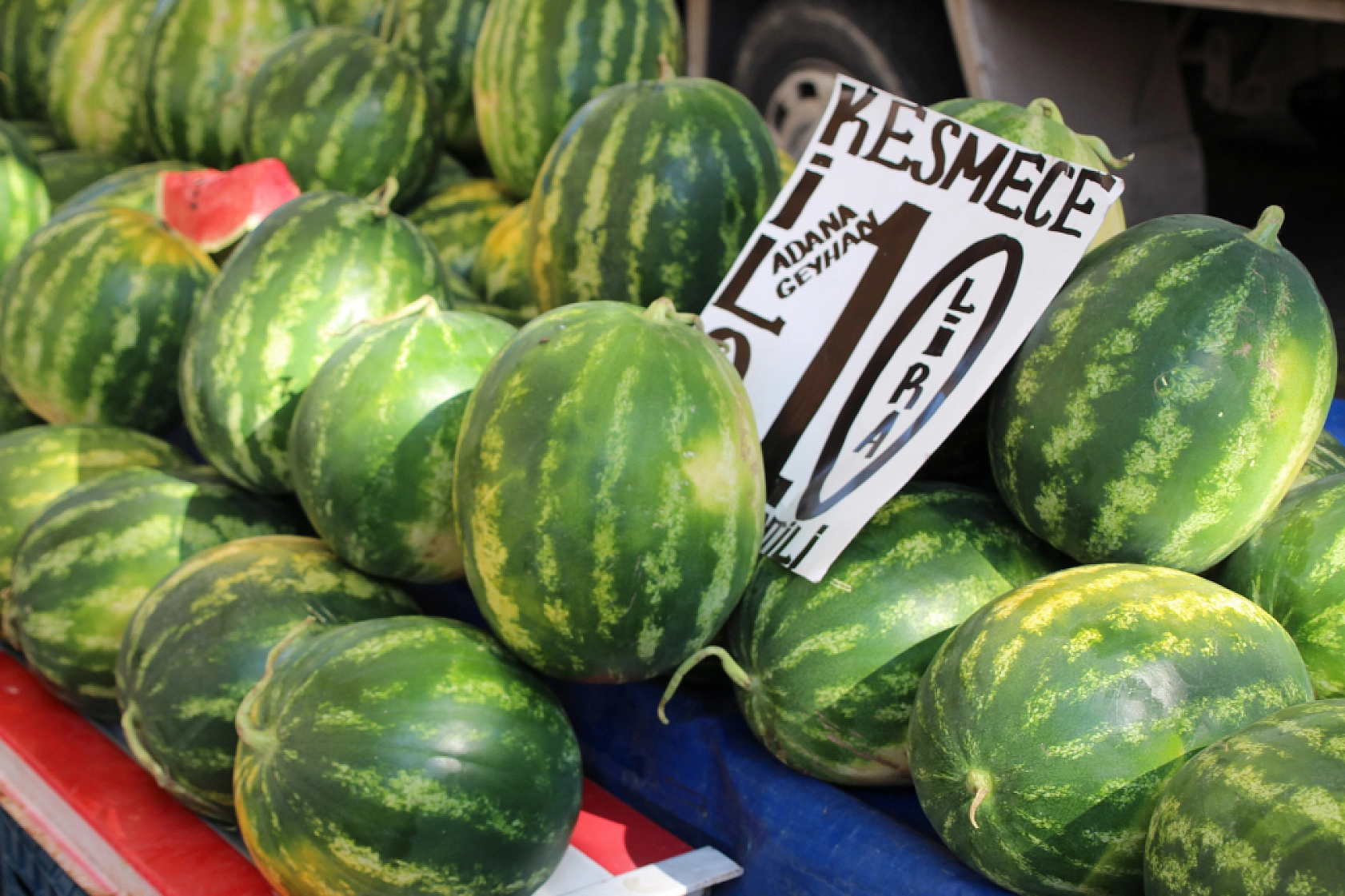 Malatya'da Pazar, Fiyatları Düşüyor mu? İşte Perşembe Pazar Fiyatları...