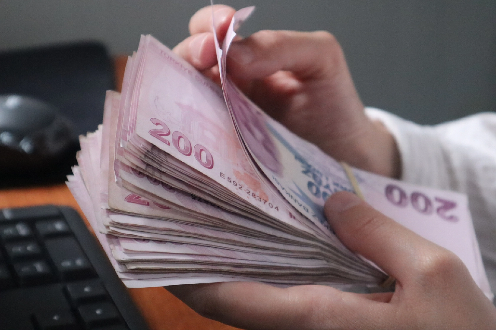 Asgari Ücrete Zam Konusu Gündeme Gelmeye Başladı! İşte Asgari Ücret Tahminleri…