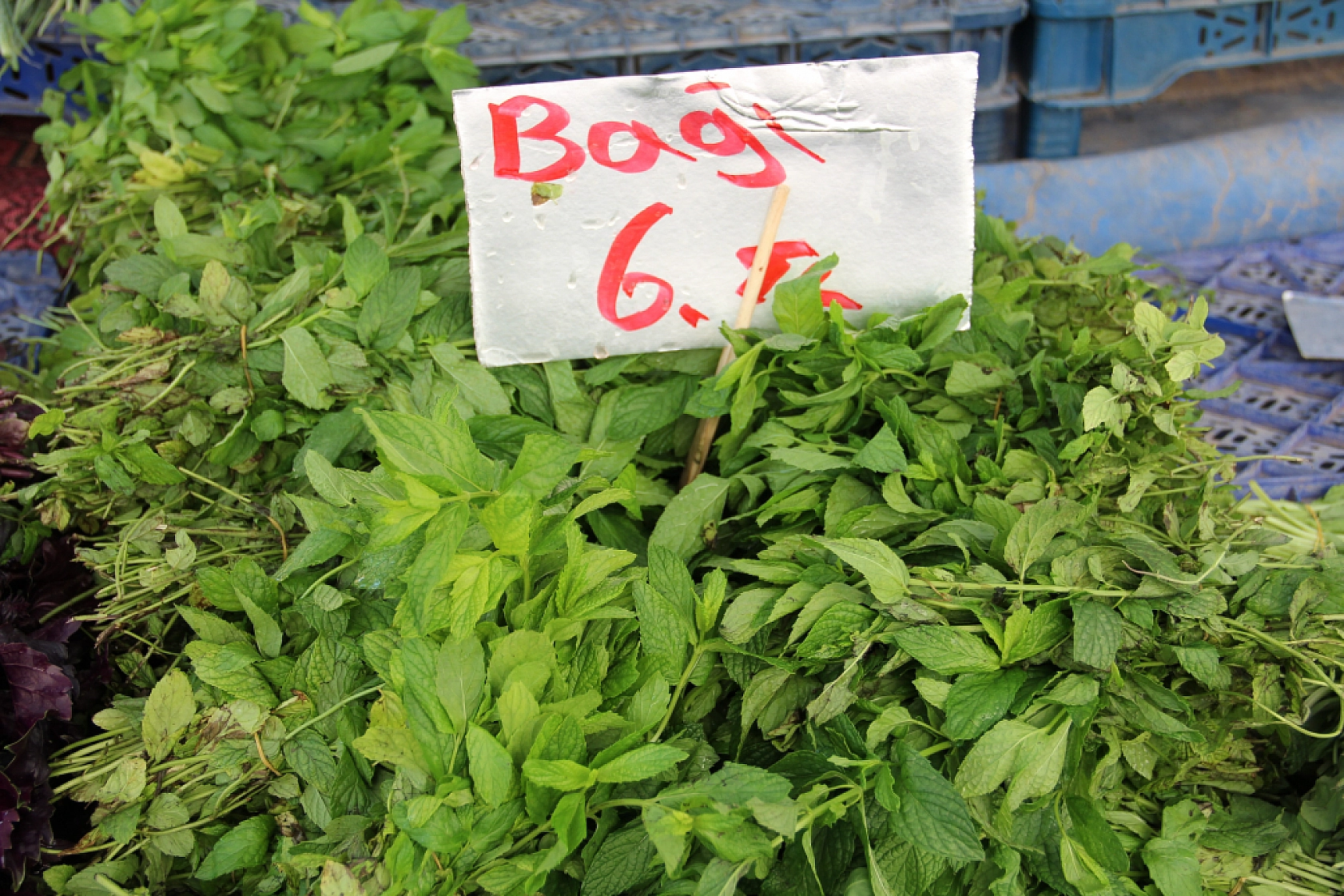 Cebini Düşünen Malatyalılar, Semt Pazarını Tercih Ediyor! İşte Güncel Perşembe Pazarı Fiyatları..