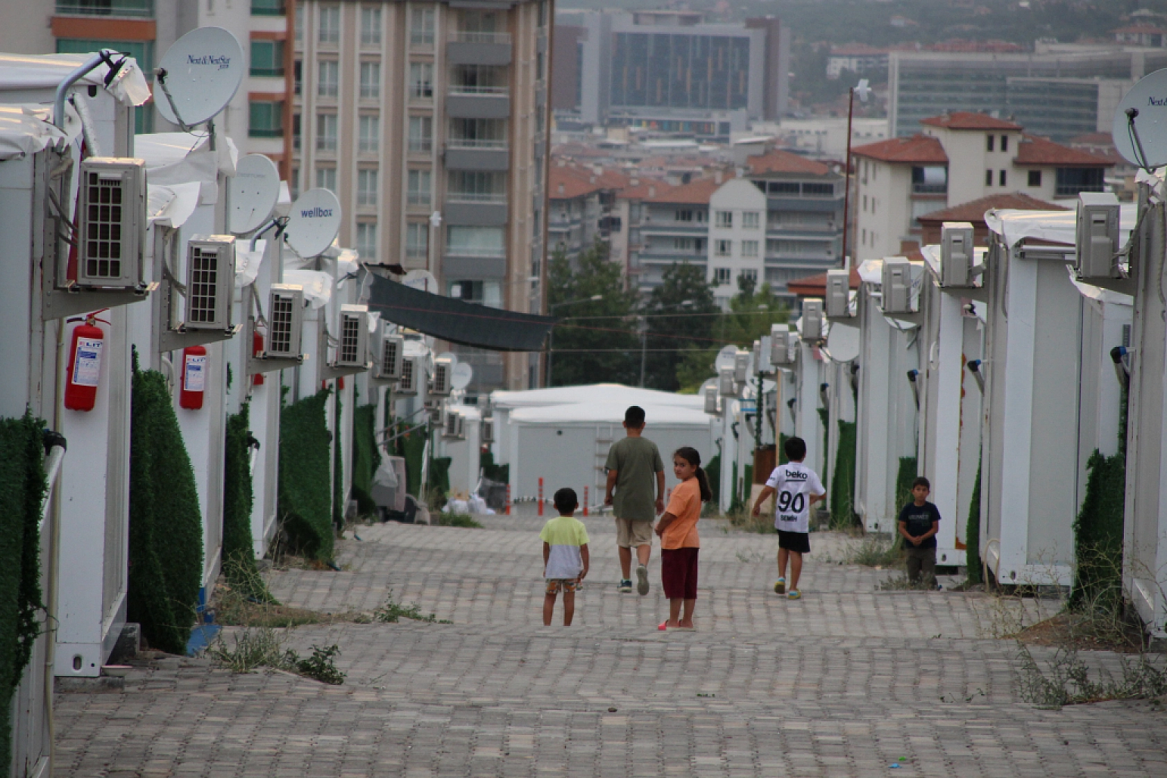 Zor Günlerde Birliktelik: Konteyner kentlerde komşuluk ilişkisi gelişiyor