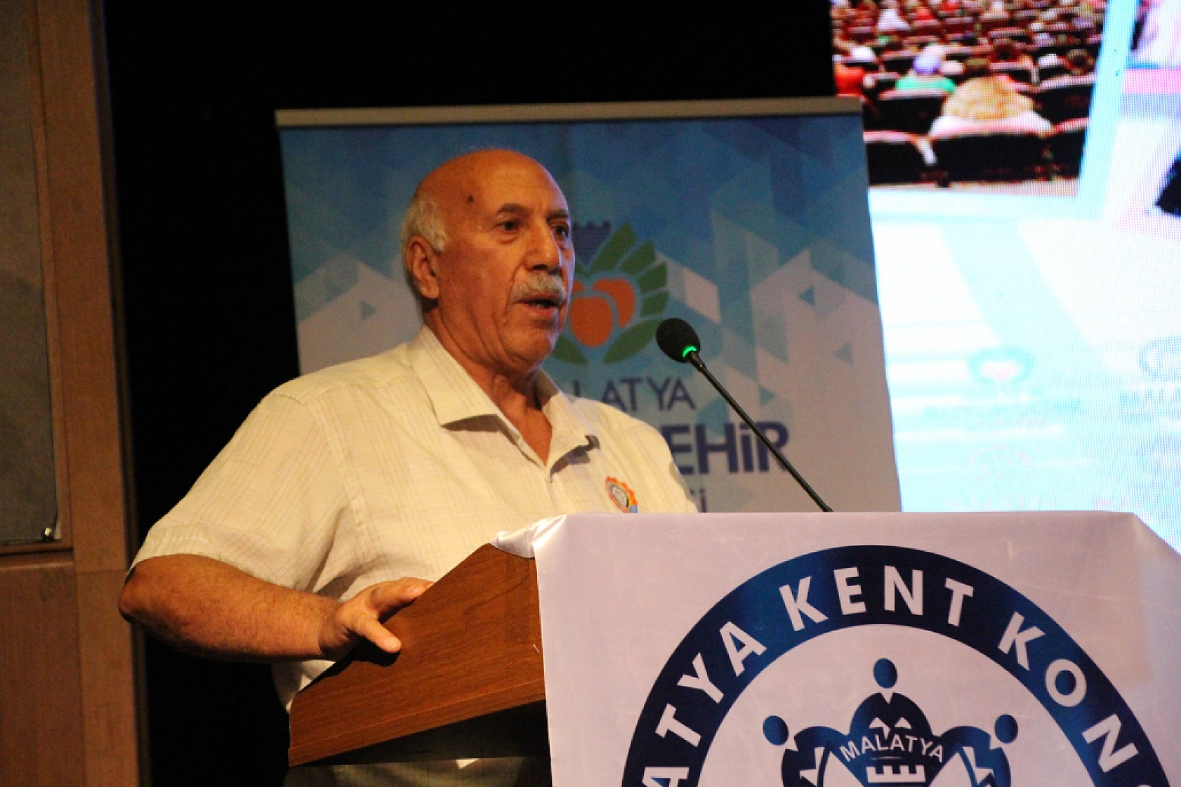 Depremin Ardından Malatya Kayısı Üreticileri Alarmda: 'Kayısı Kanunu Şart'