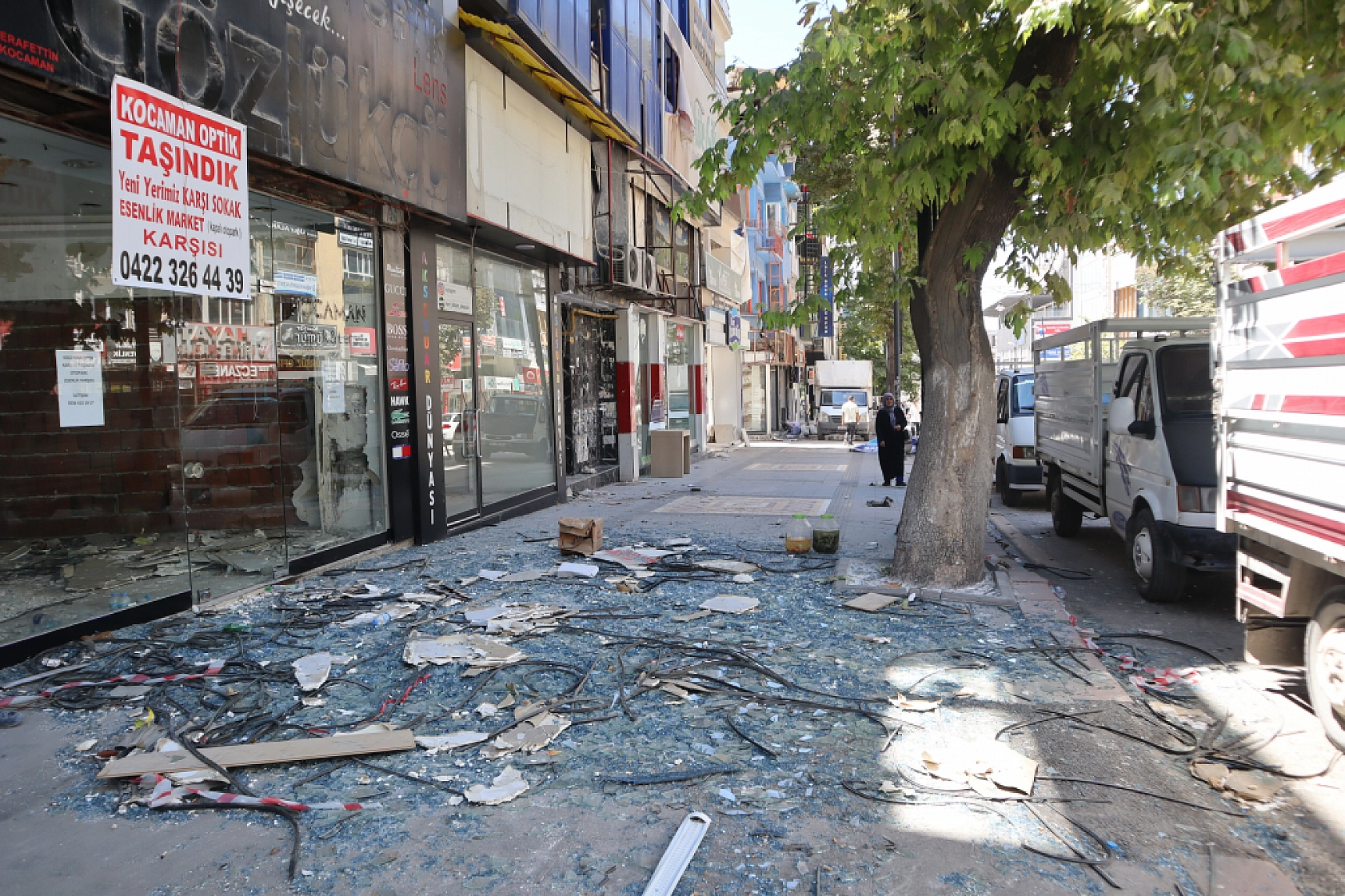 Malatya Kışla Caddesi'nde Yaşananlar: Yıkım Başladı, Esnaf Direniyor!