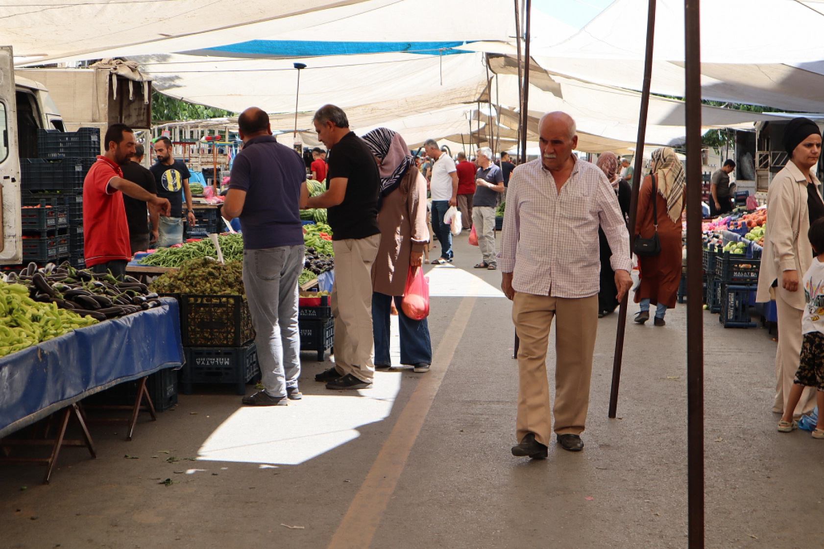 Malatya'da Sebze ve Meyve Fiyatları Düştü Mü? Ne Kadar oldu? İşte Güncel Cuma Pazarı Fiyatları...