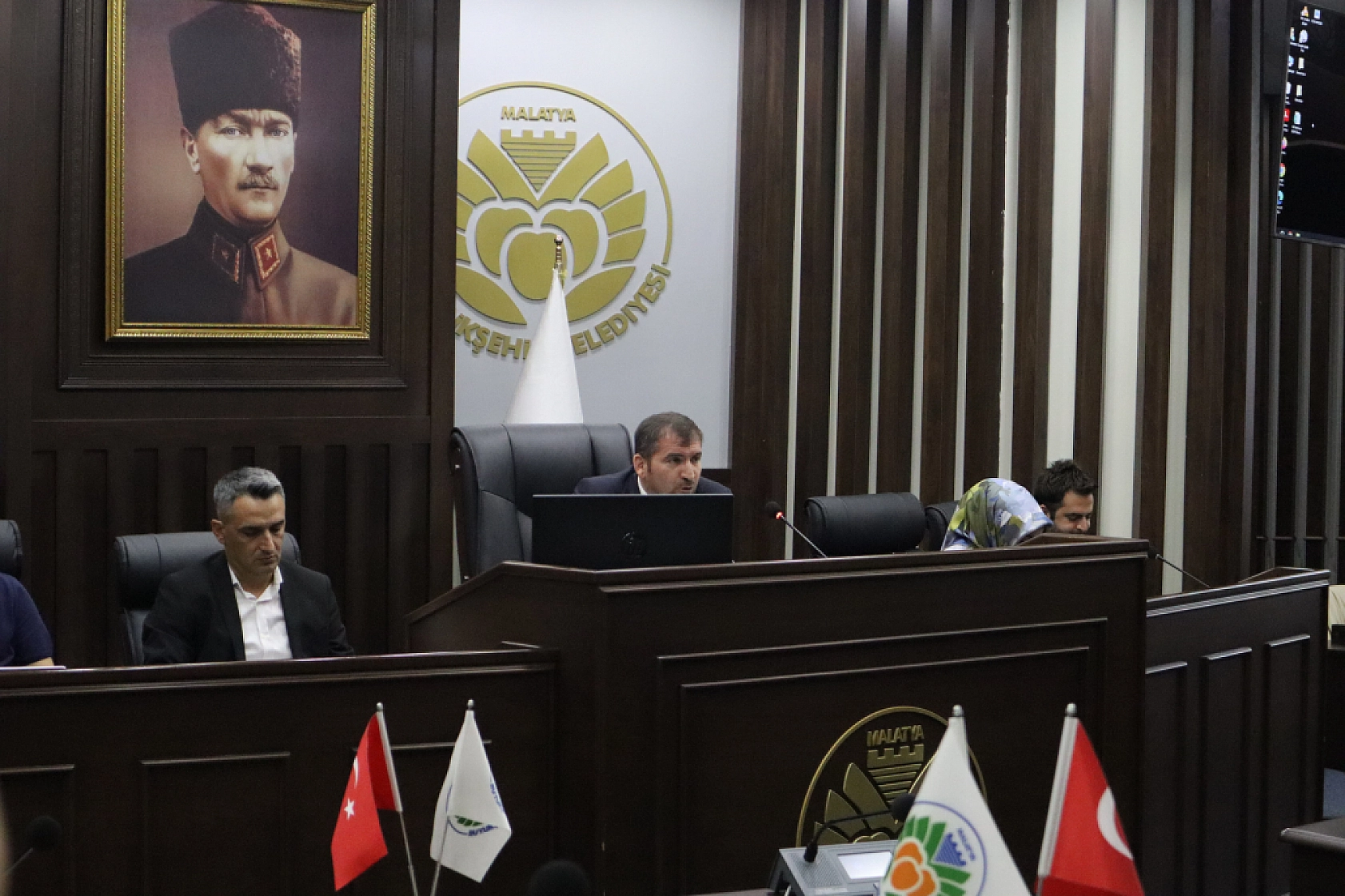 Başkan Er'e 5,7 Milyarlık Borçlanma Yetkisi! Faiz Yükü Hafifleyecek Mi?
