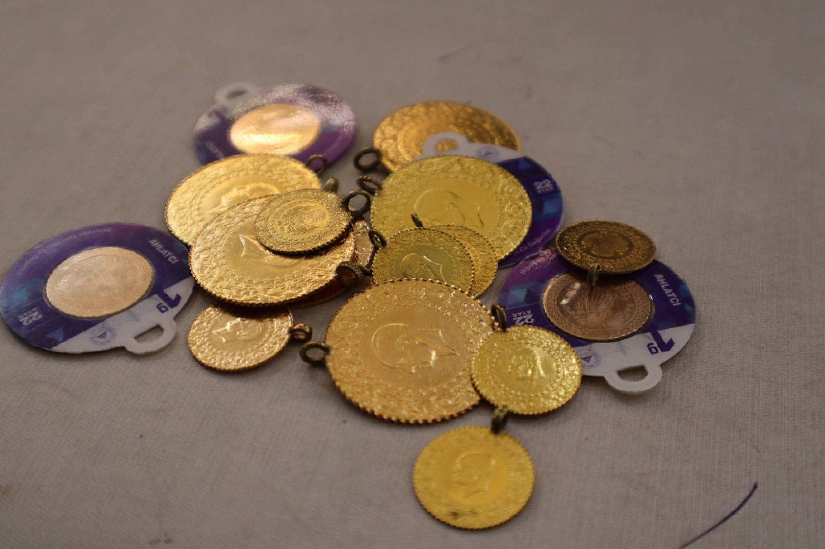 Çeyrek, Gram Altın Fiyatlarında Düşüş Devam Ediyor...