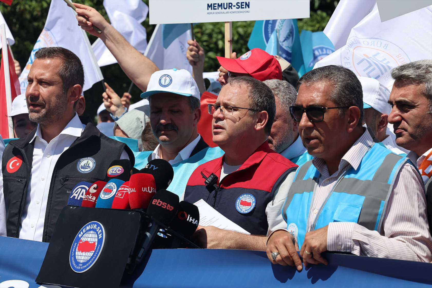 Kurumlardan personellerine uyarı: Greve katılana yasal işlem başlatılacak!