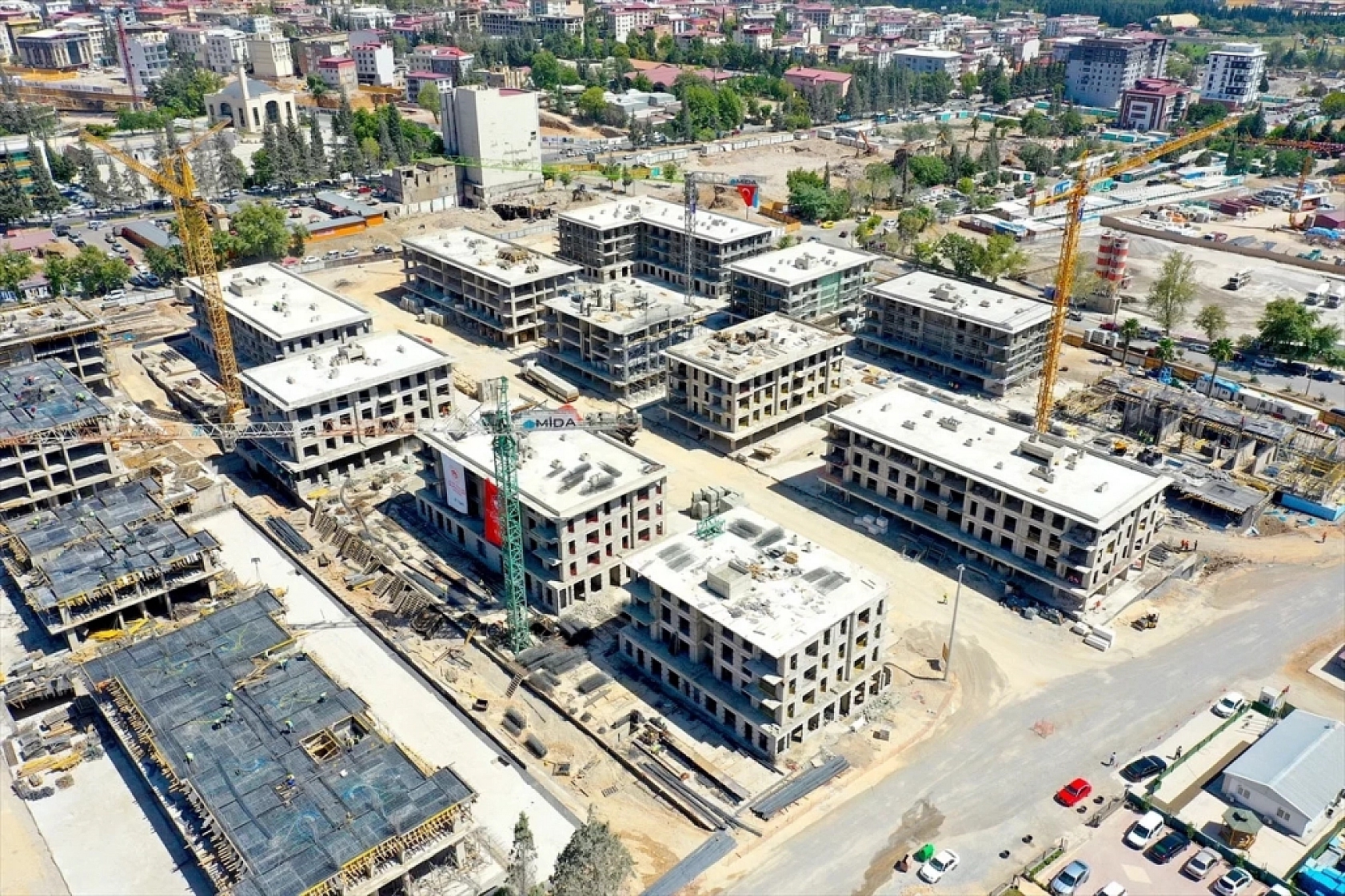 Kahramanmaraş'ta İnşaatlar Hızla Yükseliyor! Malatya Yerinde Sayıyor….