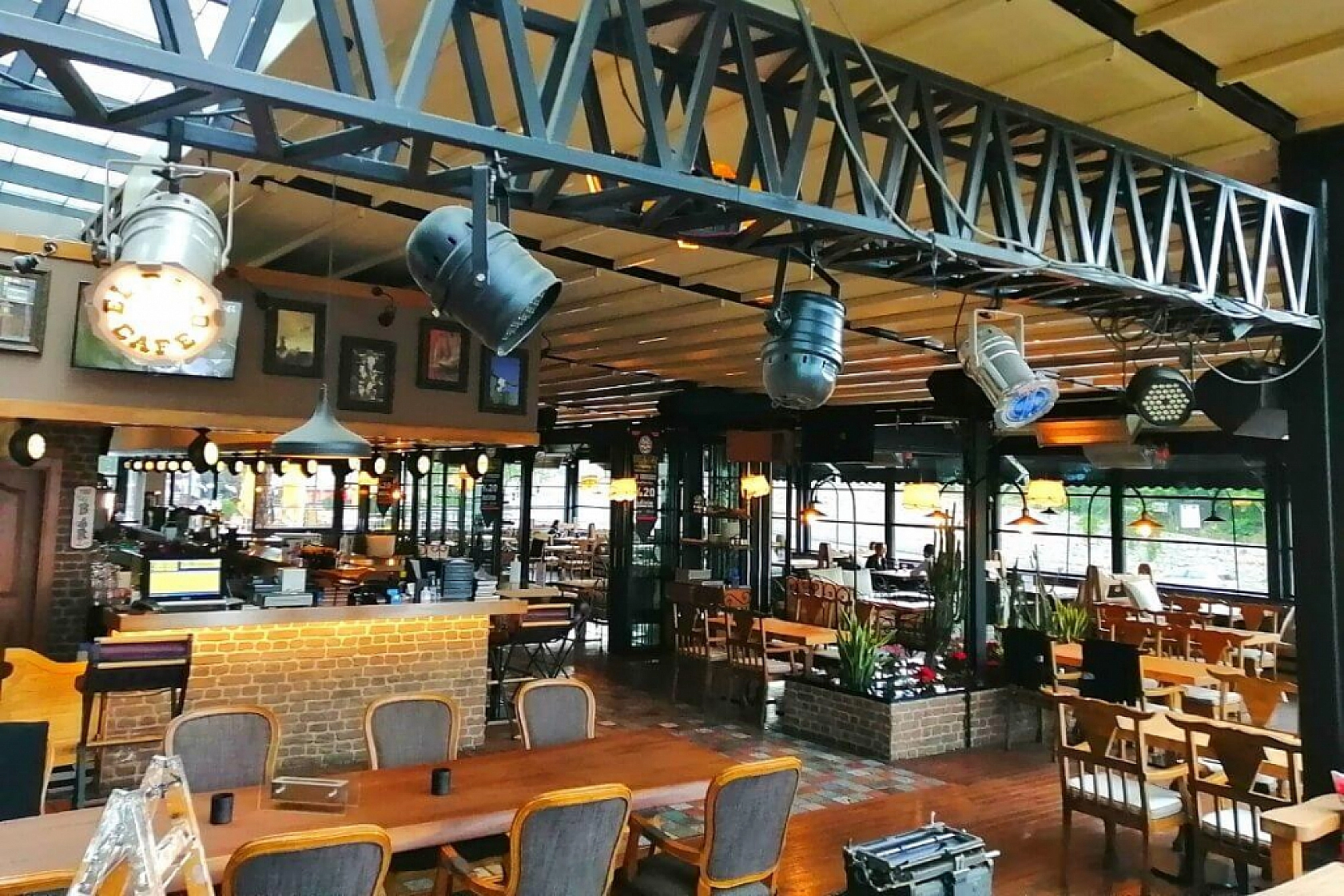 Fahiş Fiyatlar Vatandaşı Göçe Zorlayacak!