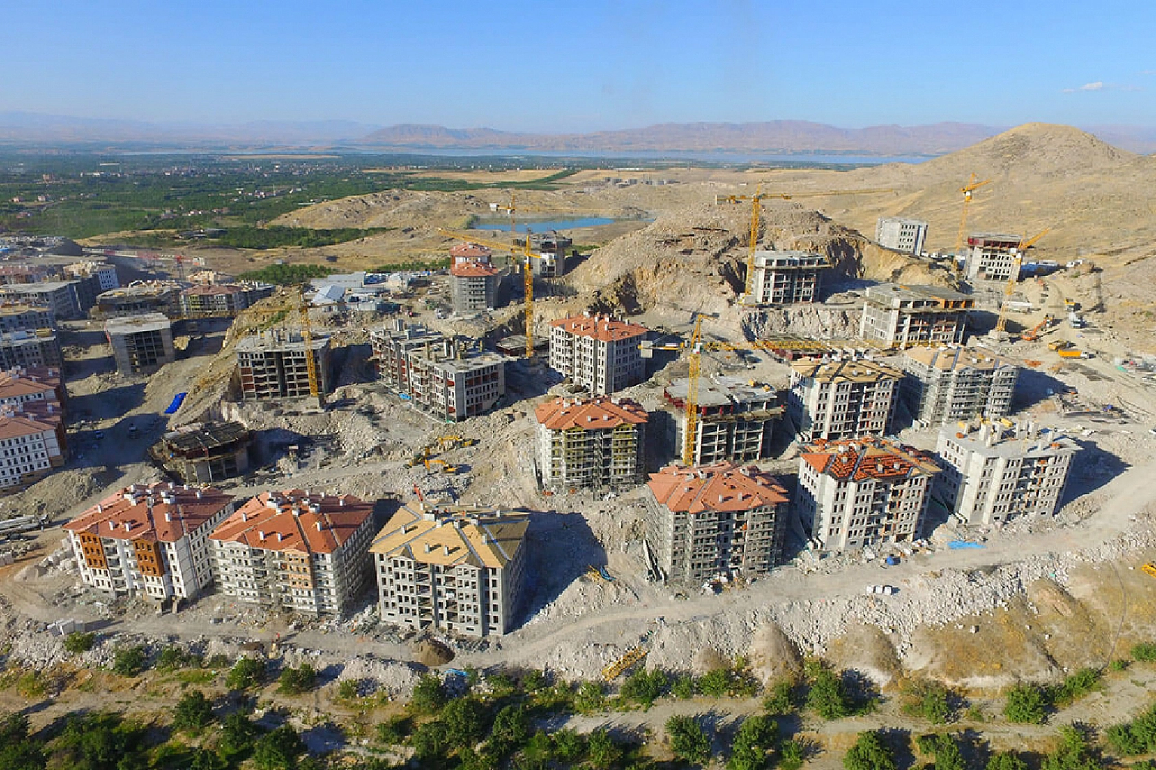 Deprem Konutlarında Sona Doğru: 300 Bininci Konutun Kurası İçin Erdoğan Malatya'ya Geliyor...