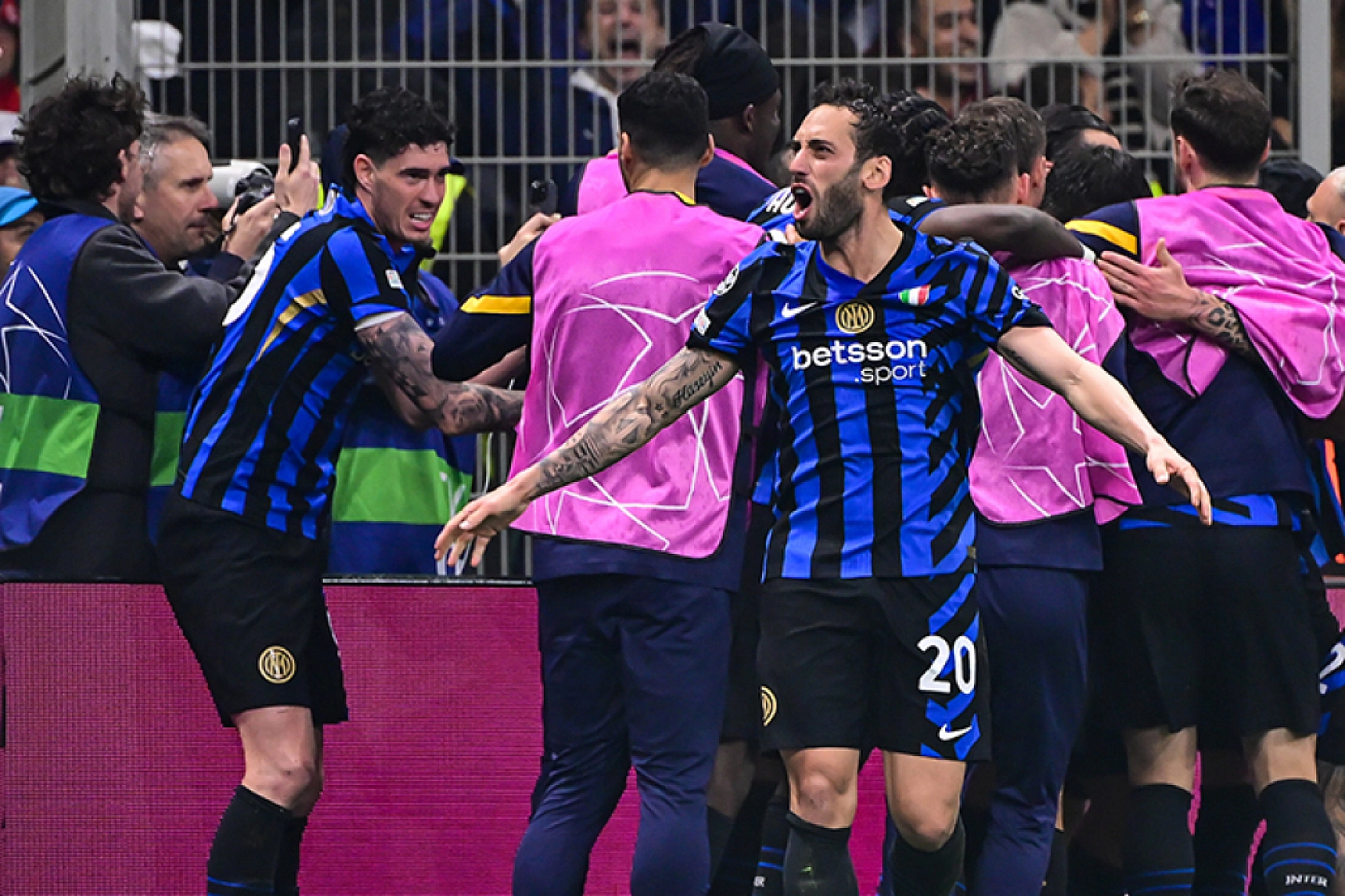 Devler Ligi'nin Türk Yıldızları: İşte UEFA Şampiyonlar Ligi finalinde sahne alan Türk futbolcular