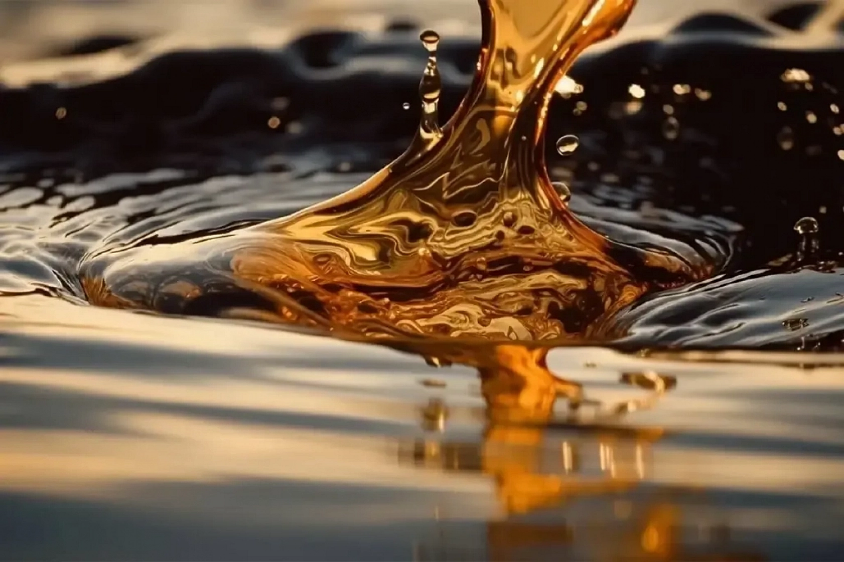 israil-İran savaşı petrol fiyatlarını vurdu: Benzin ve motorine peş peşe zam