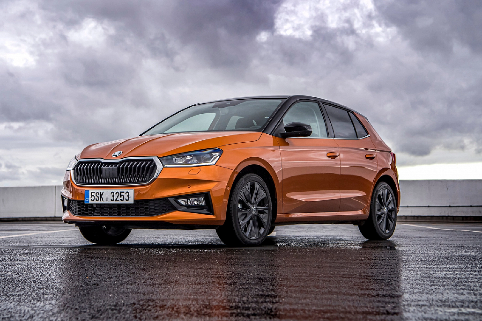 Enflasyon etkisiyle araç fiyatlarında şok artış: Yeni fiyatlar piyasayı salladı...