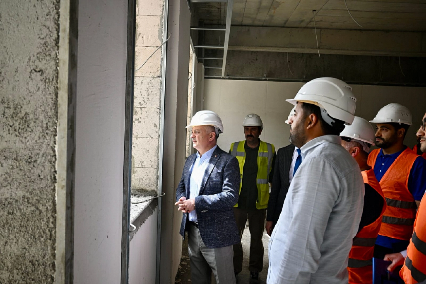 Malatya'da Eğitime Destek: Vali Yazıcı, Yeni Okulların İnşaatını Denetledi