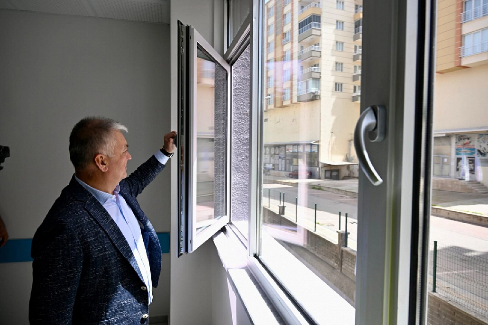 Malatya'da Eğitime Destek: Vali Yazıcı, Yeni Okulların İnşaatını Denetledi