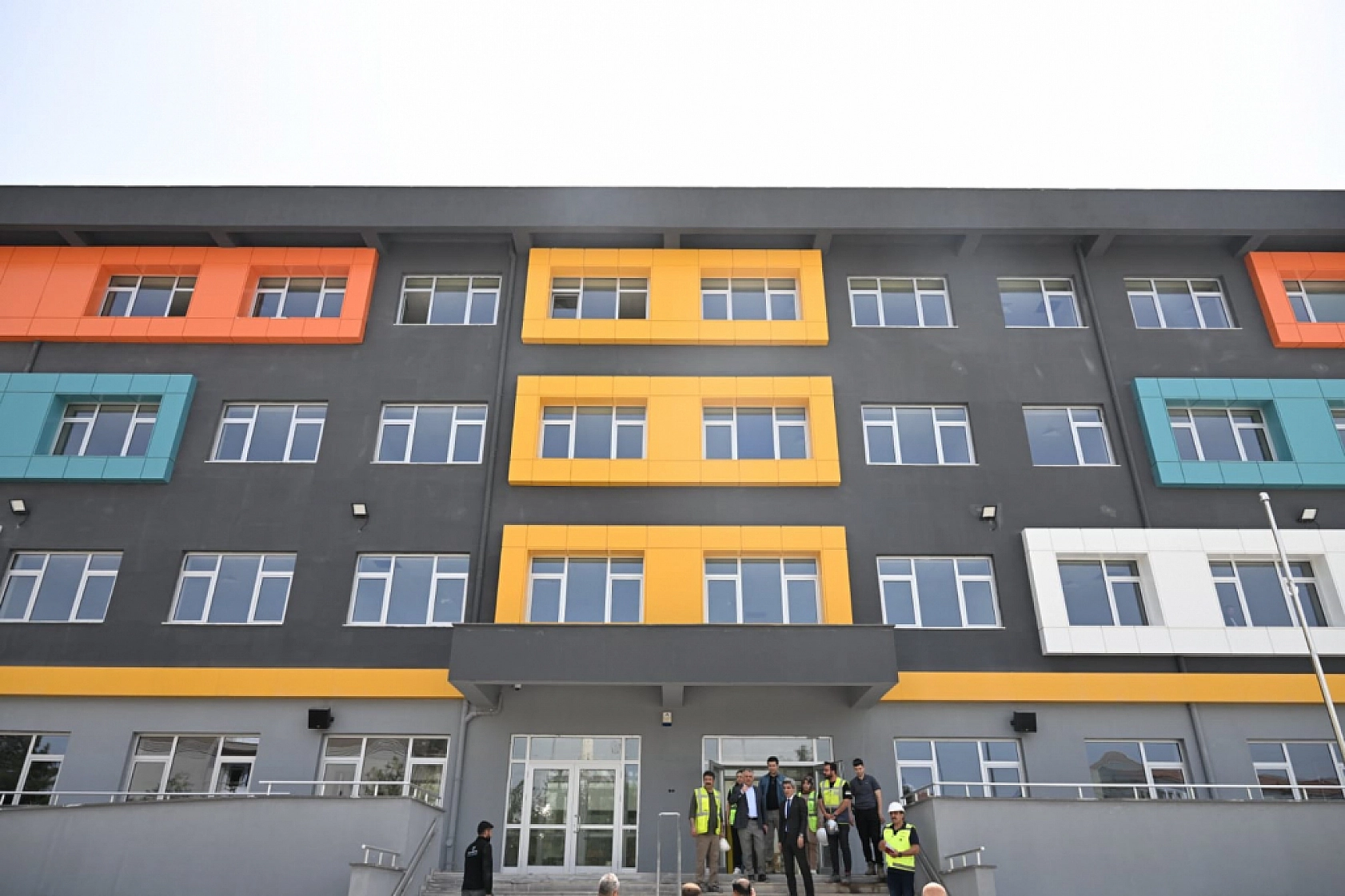 Malatya'da Eğitime Destek: Vali Yazıcı, Yeni Okulların İnşaatını Denetledi