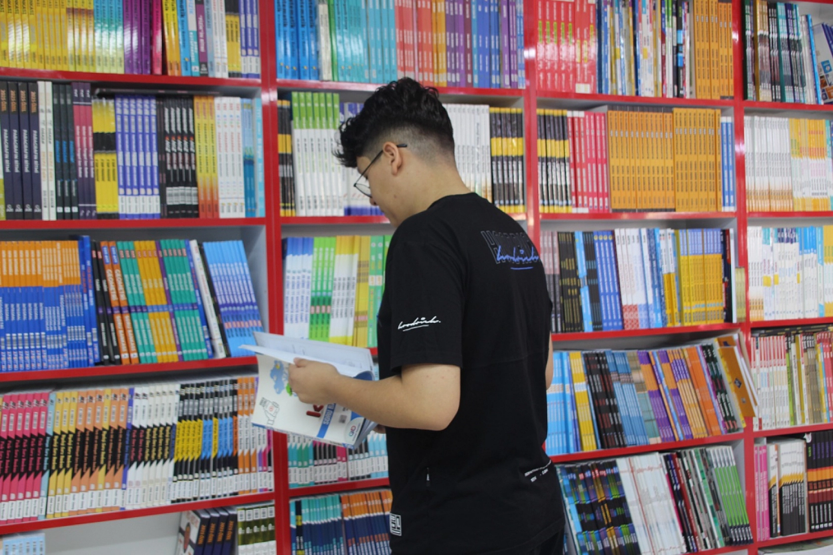 Deprem ve Ekonomik Kriz Kırtasiyeyi Vurdu!