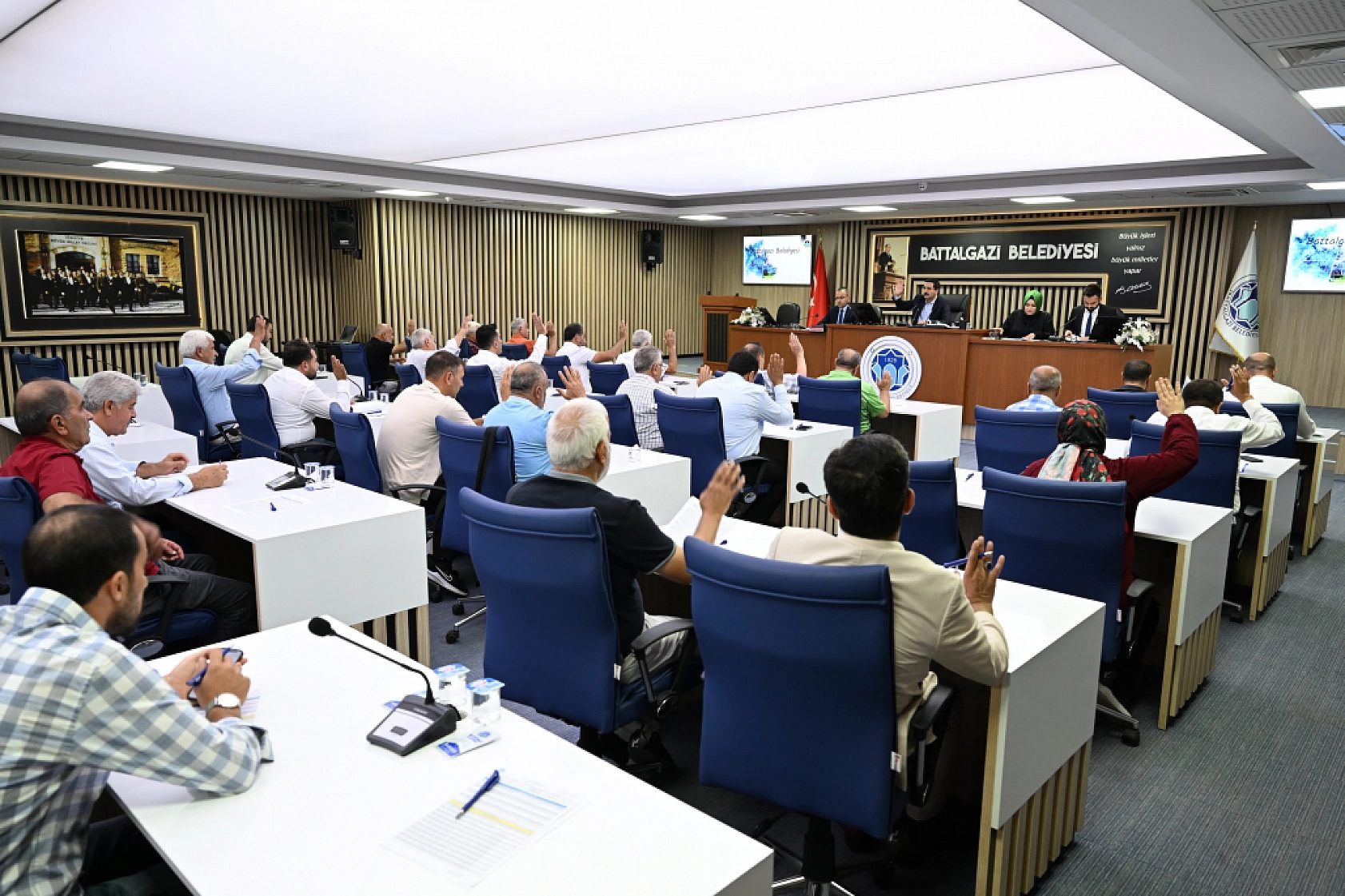 Niyazi Mısri'deki Esnaflar Oraya Taşınacak...!