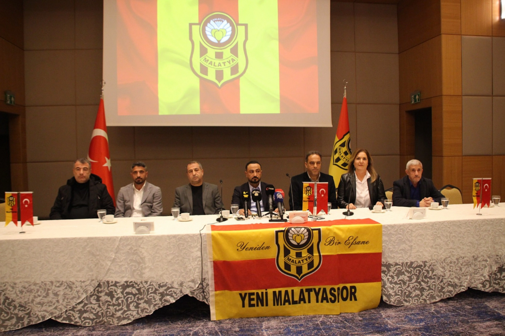 FIFA Dosyaları Malatyaspor'u Zorluyor: Borç Yarıdan Yarıya Düşebilir!