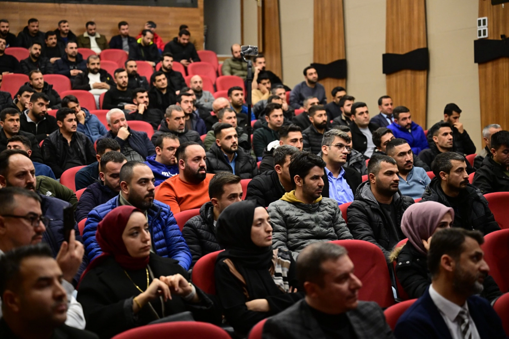 Başkan'dan Personel Alımı Açıklaması: Büyükşehirde Boş Oturanlara Yer Yok!