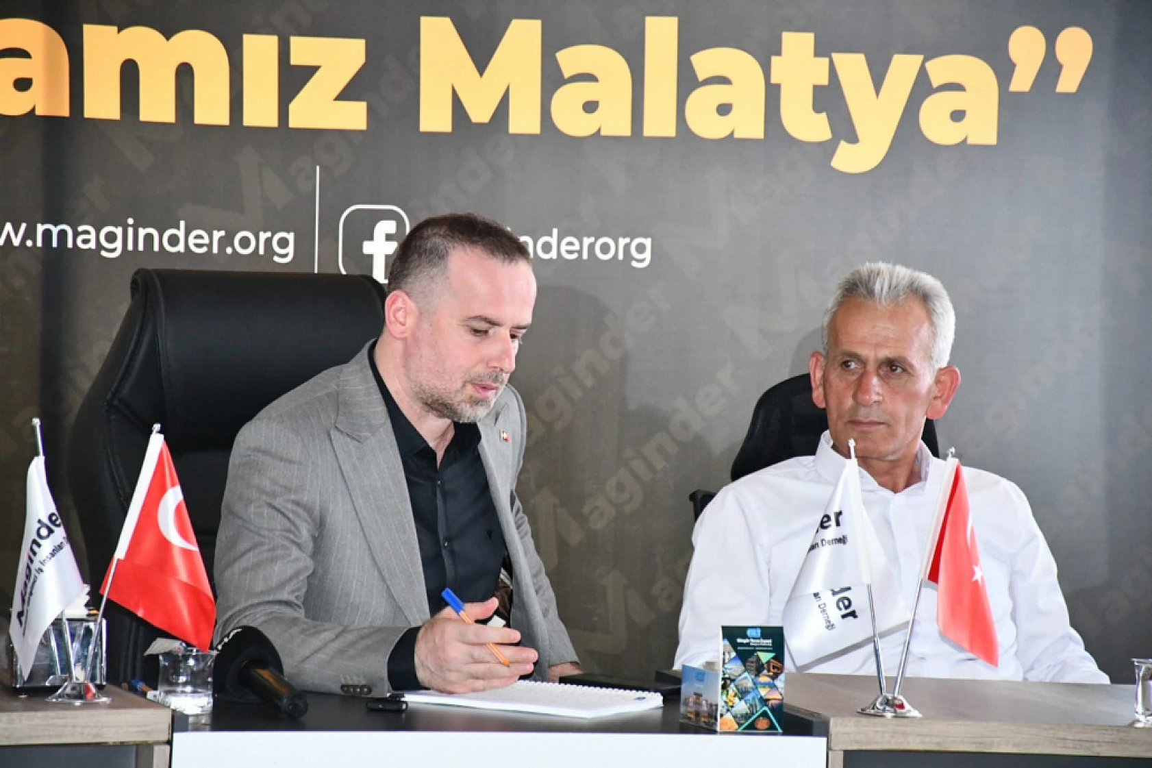 MASKİ 100 saat sonra uyanabildi: Sorumsuzluğu sonunda gören oldu: Su çok, yöneten yok