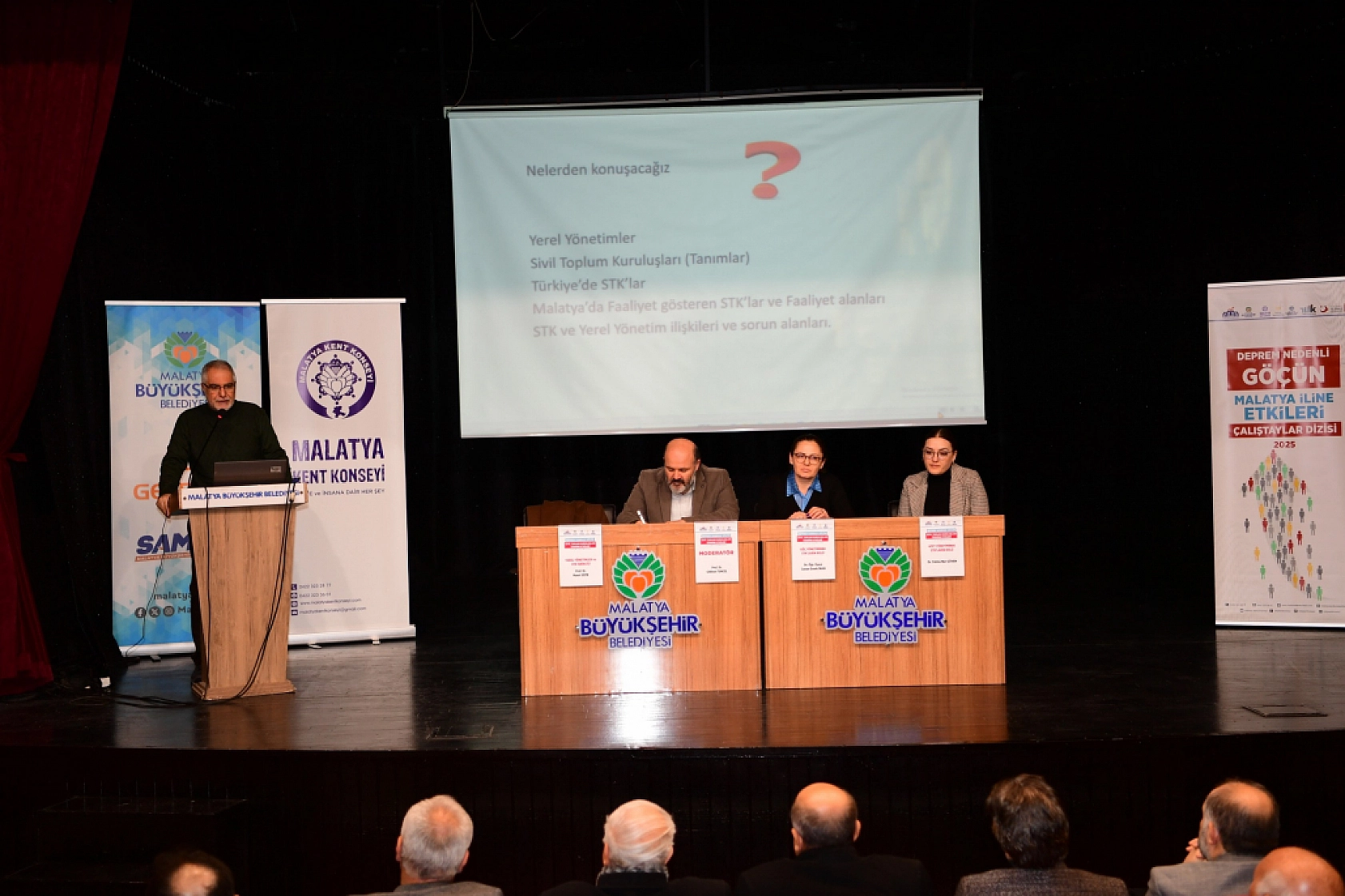 Deprem sonrası göçte STK'ların rolü Malatya'da masaya yatırıldı
