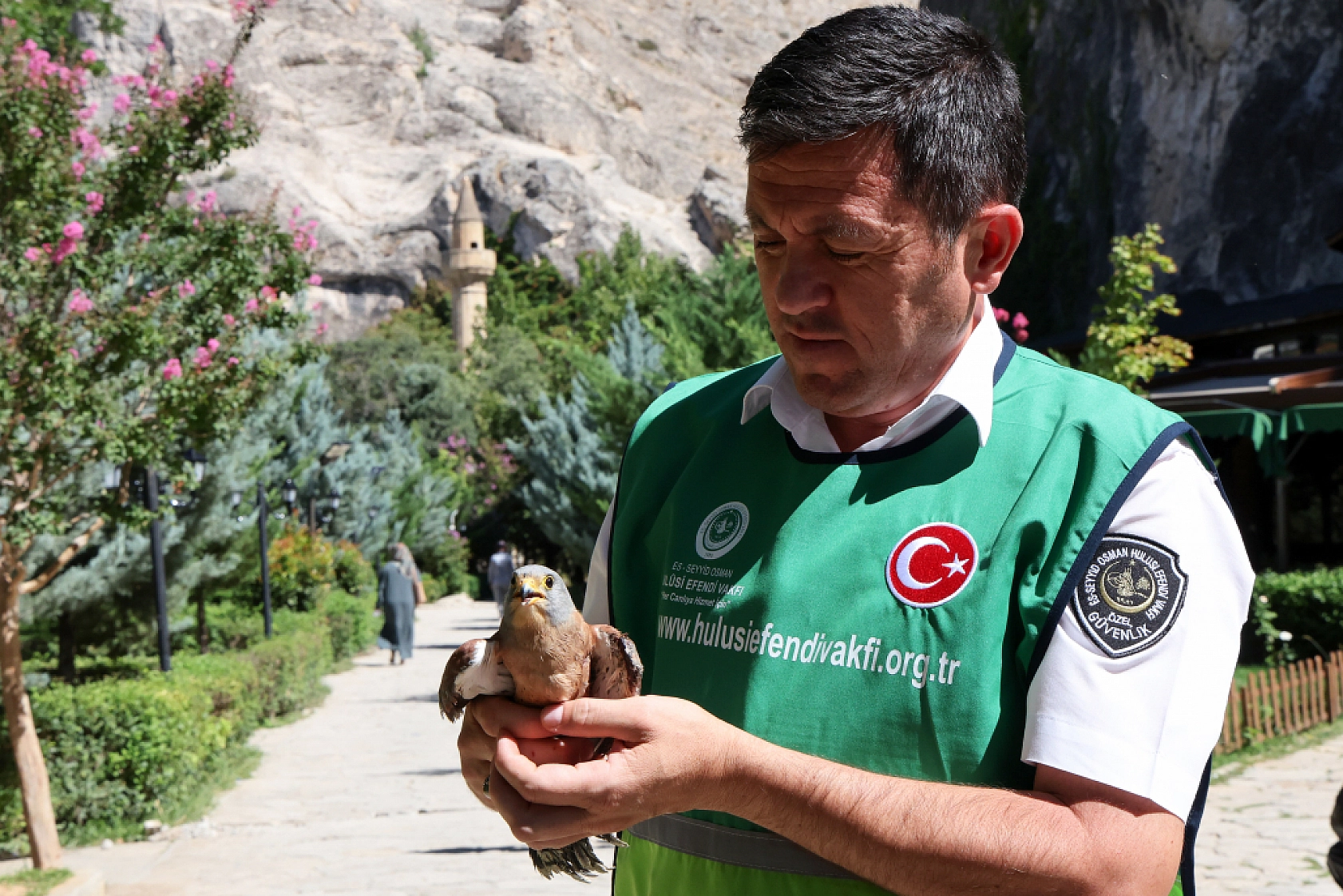Malatya'da örnek davranış: Yaralı kerkenez tedaviye alındı