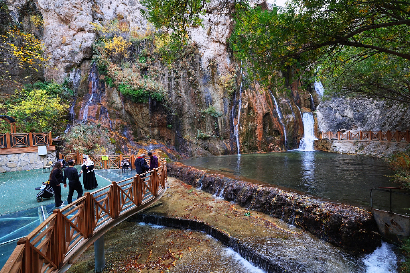 Malatya'da gezi için harika alan: Sonbaharla masal diyarını aratmadı…