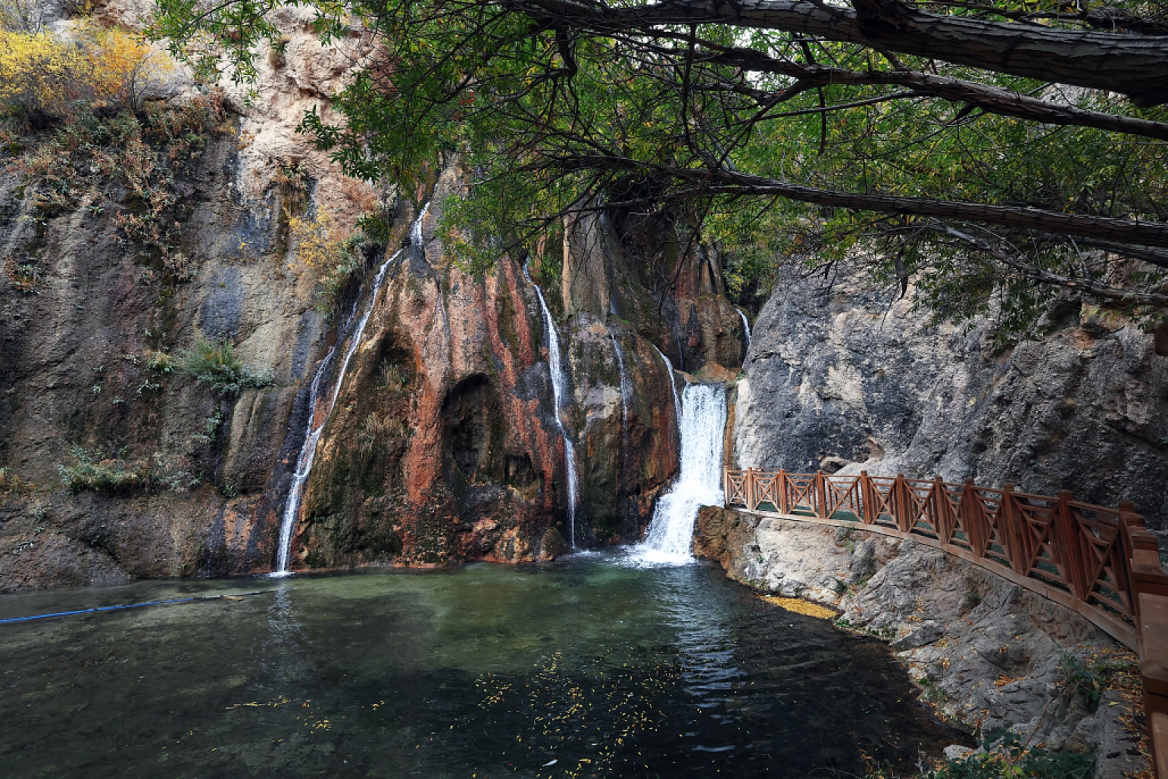 Malatya'da gezi için harika alan: Sonbaharla masal diyarını aratmadı…