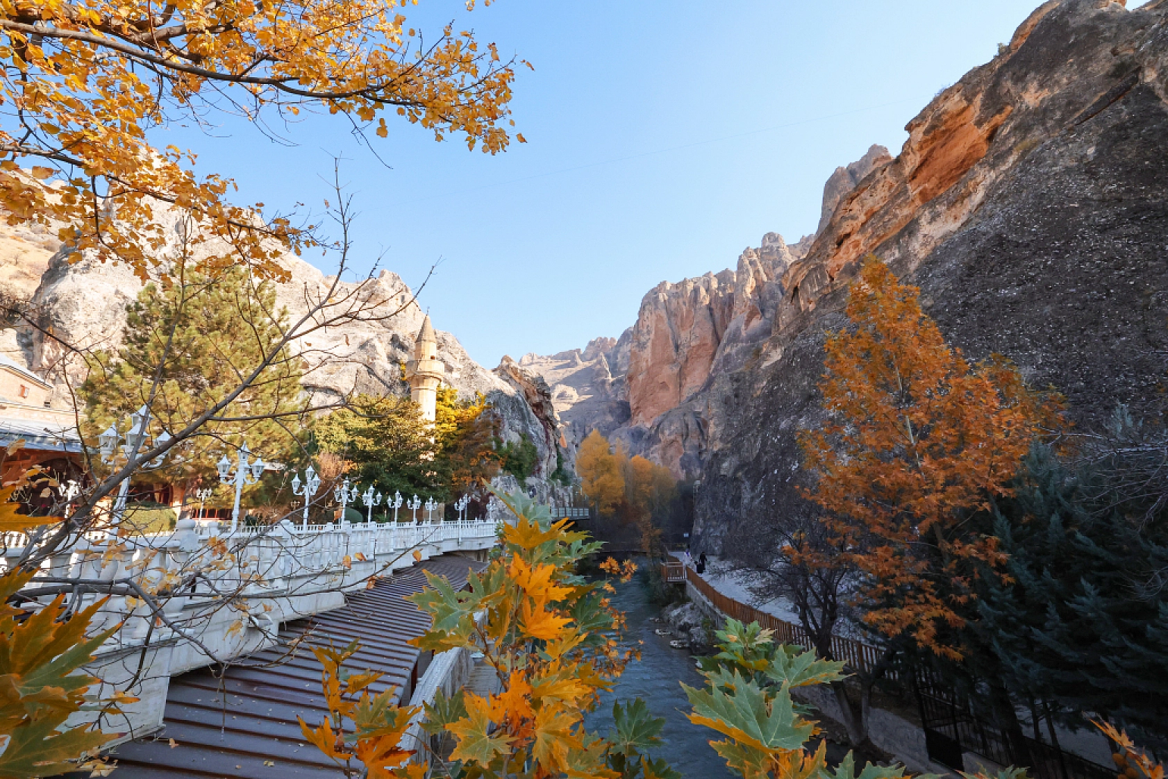 Malatya'da fotoğraf tutkunlarının vazgeçilmez adresi: Sonbaharda renk cümbüşüne dönüştü