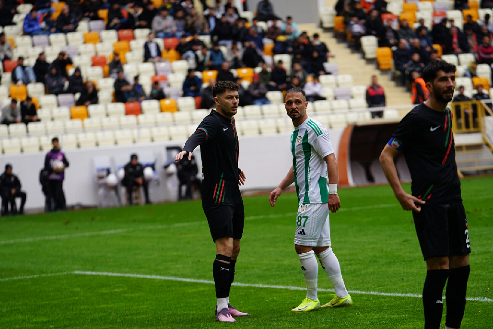 Yeşilyurtspor hedefine adım adım koşuyor: Play-Off artık hayal değil