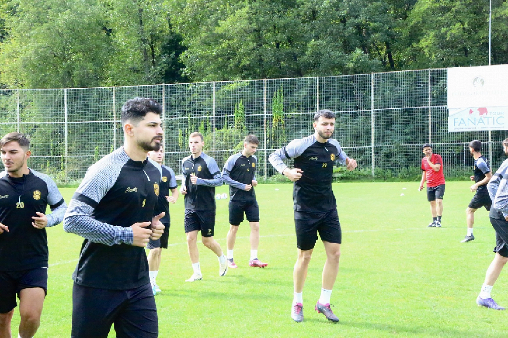 Deprem Felaketi ve Stat Sorunları Malatyaspor'u Vurdu: Malatyalılar Maça Hasret Kaldı...!