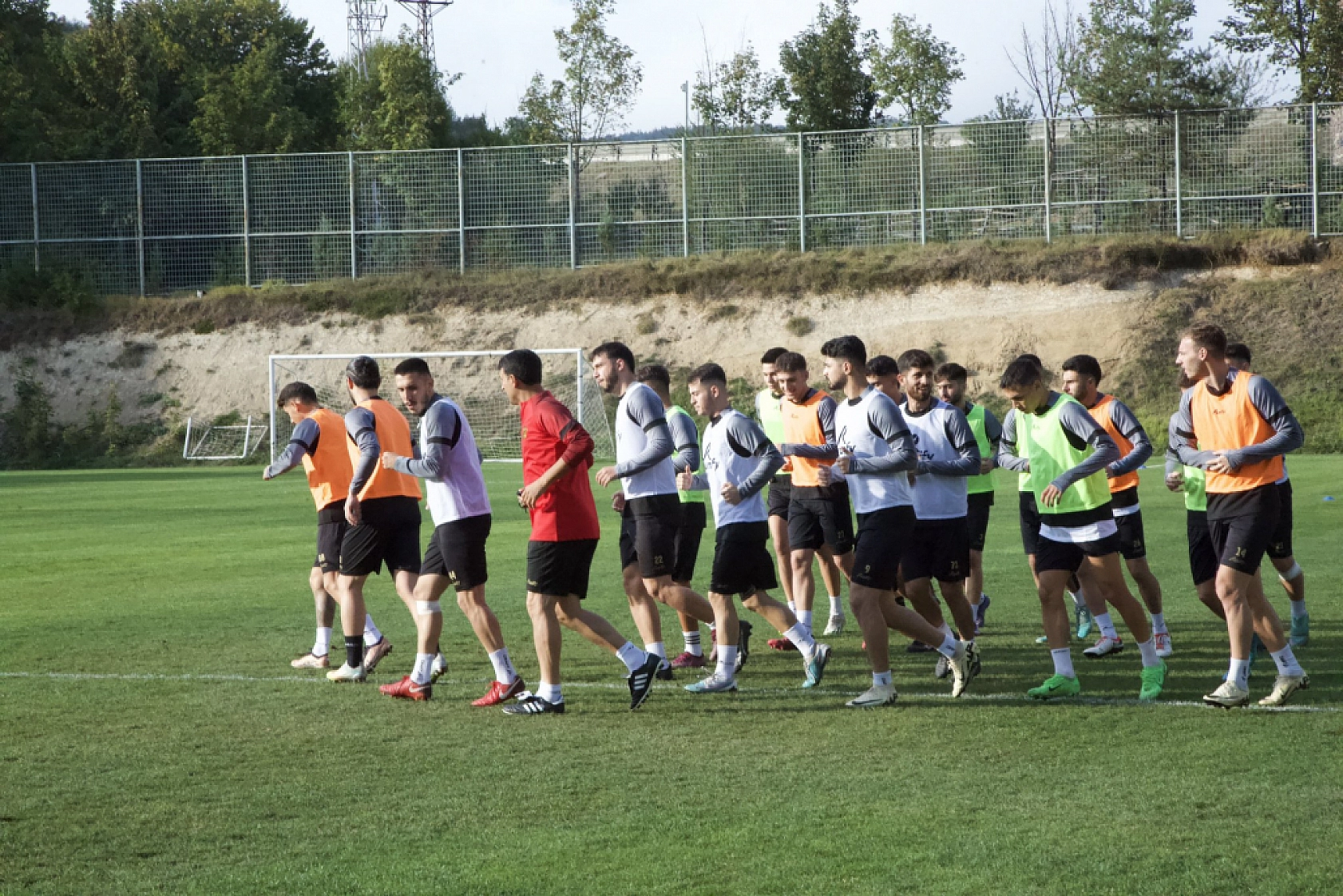 Deprem Felaketi ve Stat Sorunları Malatyaspor'u Vurdu: Malatyalılar Maça Hasret Kaldı...!