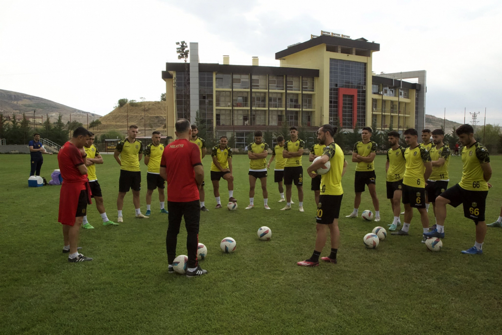 Malatyaspor-Manisaspor'a Konuk Oluyor: Maç Ne Zaman, Saat Kaçta, Hangi Kanalda?