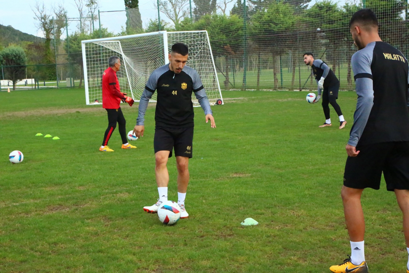 Malatyaspor-Esenler Erokspor'a Konuk Oluyor: Maç Ne Zaman, Saat Kaçta, Hangi Kanalda?