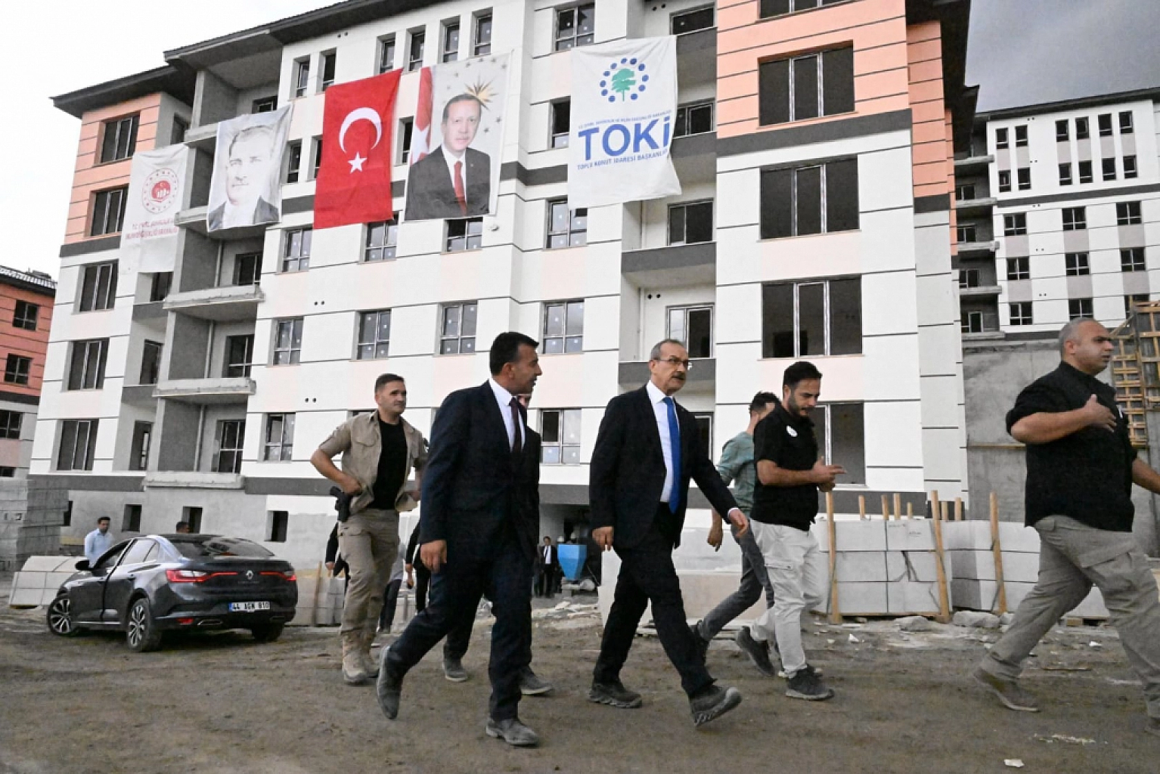 Pütürge'de 214 Yeni Konut ve 38 Dükkan Tamamlandı