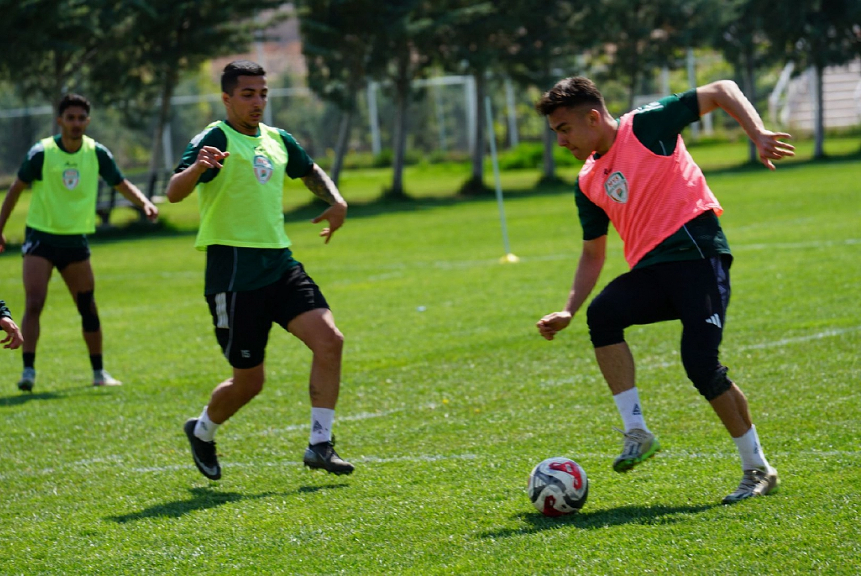 Yeşilyurtspor hazırlıklarını sürdürüyor
