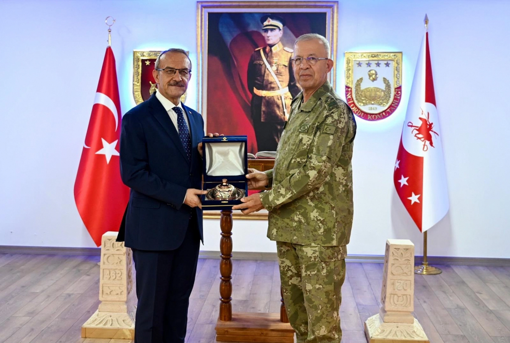 Malatya'da 2. Ordu Komutanlığı'nda Yeni İsim: Korgeneral Zorlu Topaloğlu Göreve Başladı…