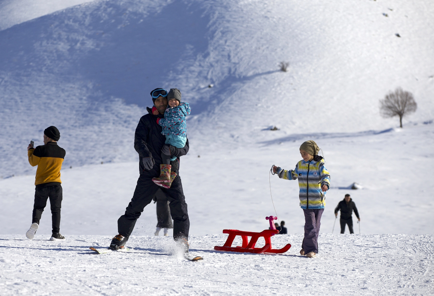 Amatör ve Profesyonel Kayakçılar Akın Ediyor: Malatyalılar, Elazığlılar, Diyarbakırlılar Oraya Gidiyor...