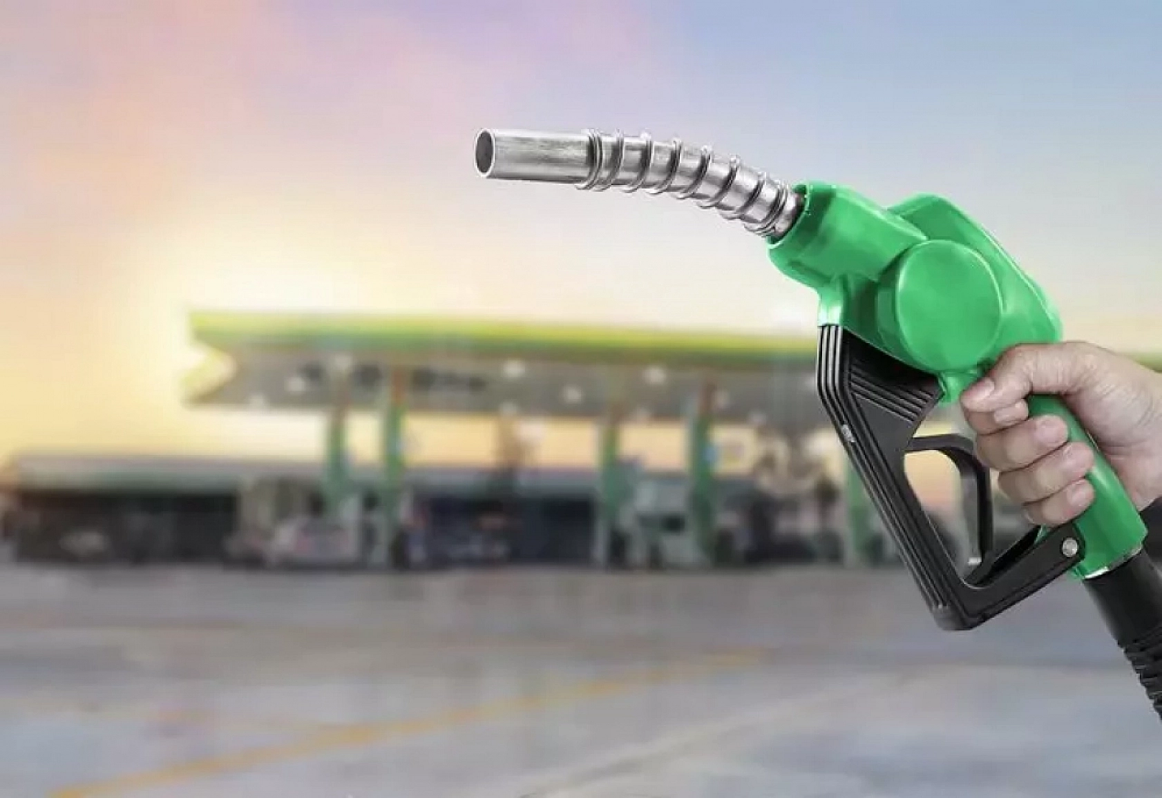 Benzine Bu Gece Yarısı Zam Geliyor: Peki, Malatya'da İlçe İlçe Fiyatlar Nasıl Olacak?