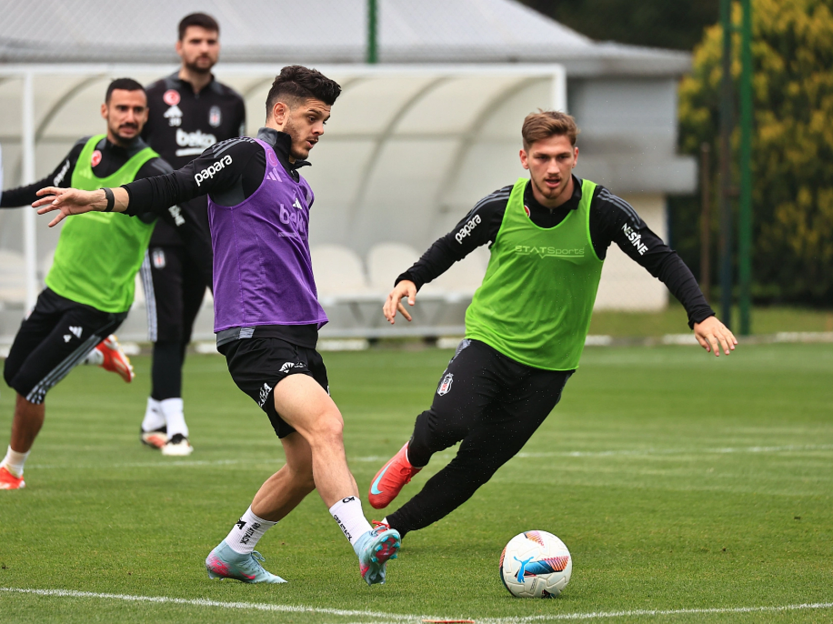 Geri sayım başladı: Beşiktaş ile Fenerbahçe'nin Büyük Mücadelesi Yarın