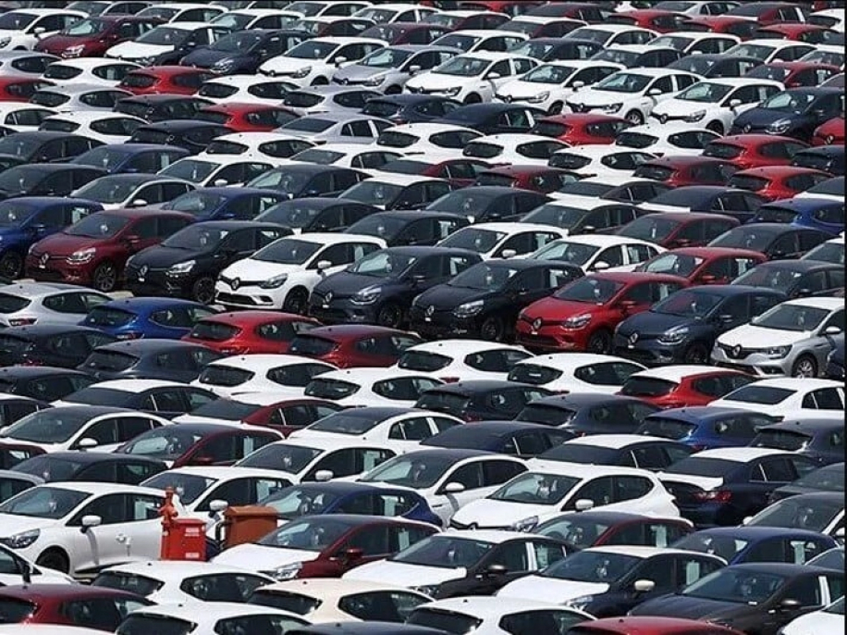 Vatandaşların Tercihi Değişmedi: Peki, Otomobilde Hangi Renkler Ön Plana Çıktı? İşte Detaylar…