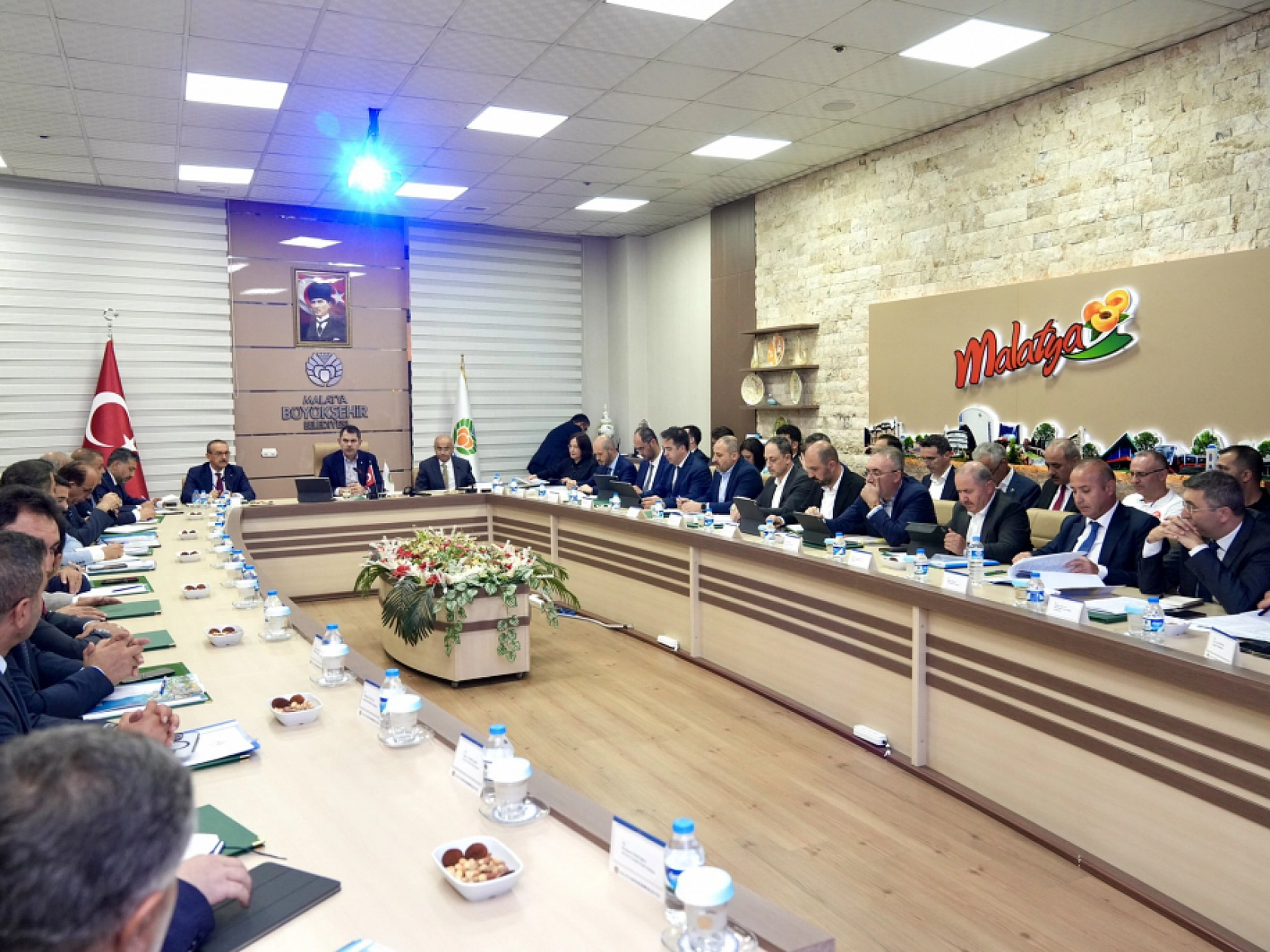 Bakan Açıkladı: Deprem Konutlarının Teslim Edileceği Tarih Belli Oldu..!