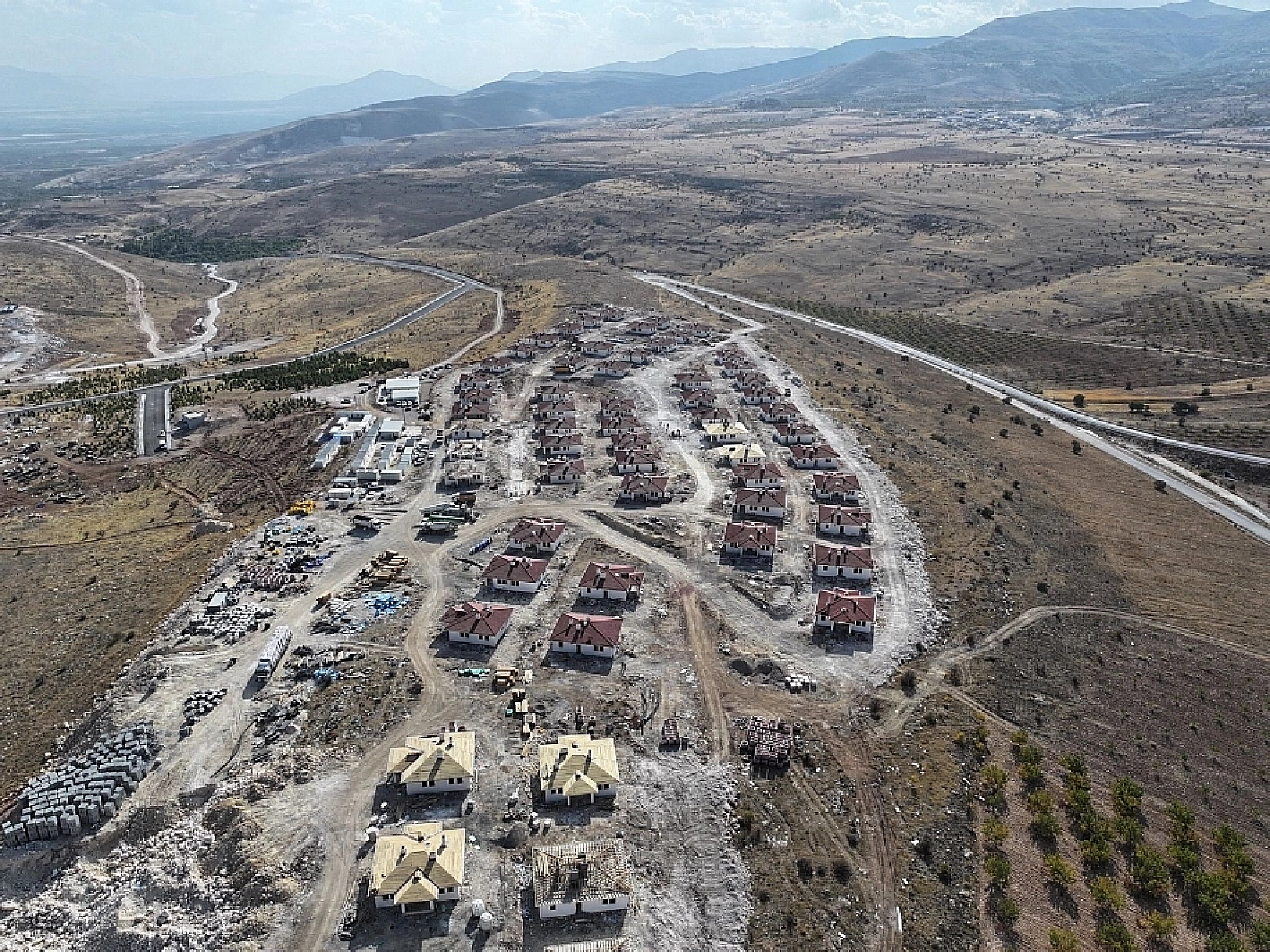 Köy Evlerinde Yerinde Dönüşüm Yapmak İsteyenlerin Önü Açıldı… 1,5 Metreye Kadar Yaklaşabilecek..!