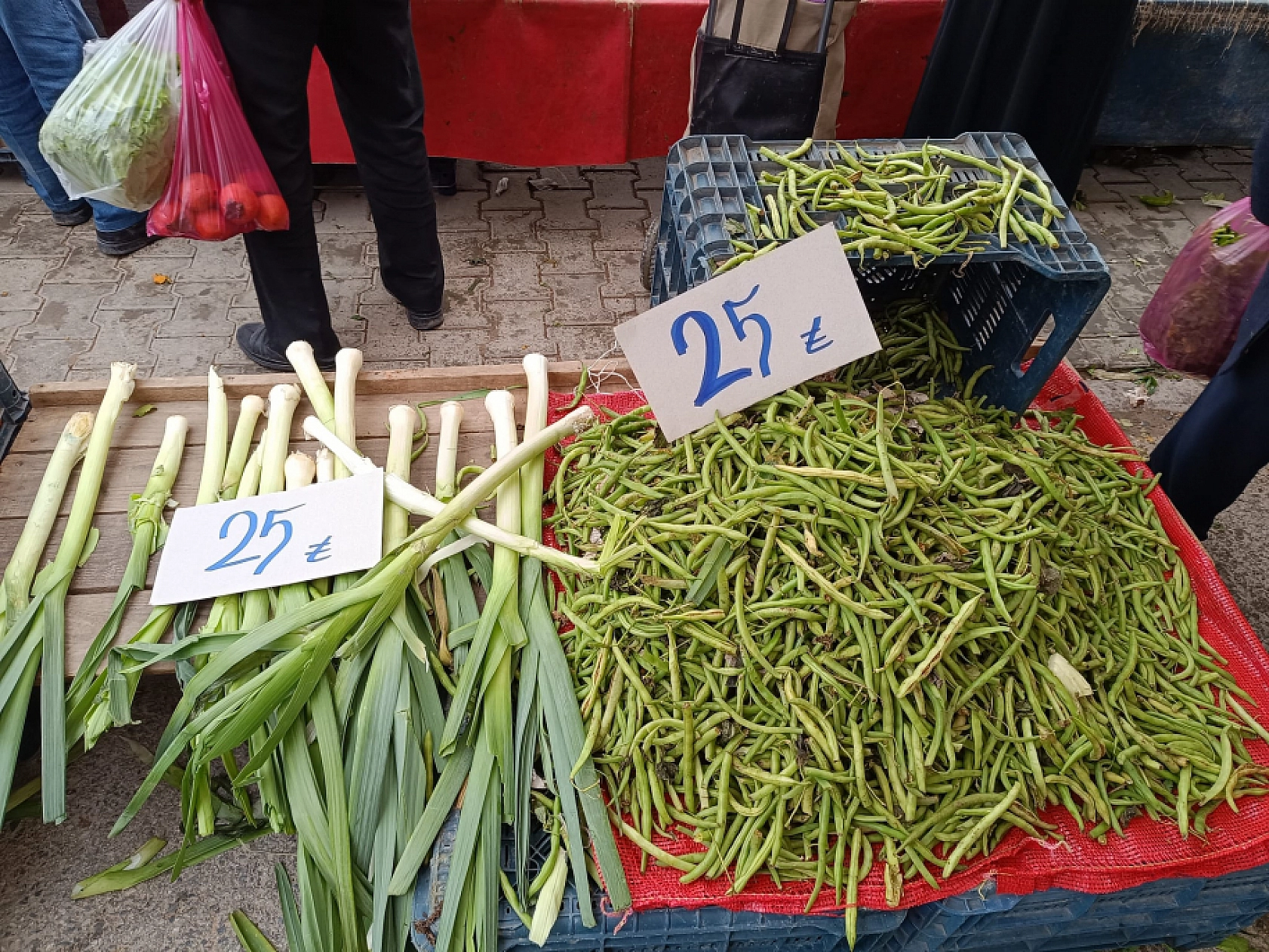 Malatya'da soğuk hava pazar fiyatını etkiledi: Sebze ve meyve cep yaktı!